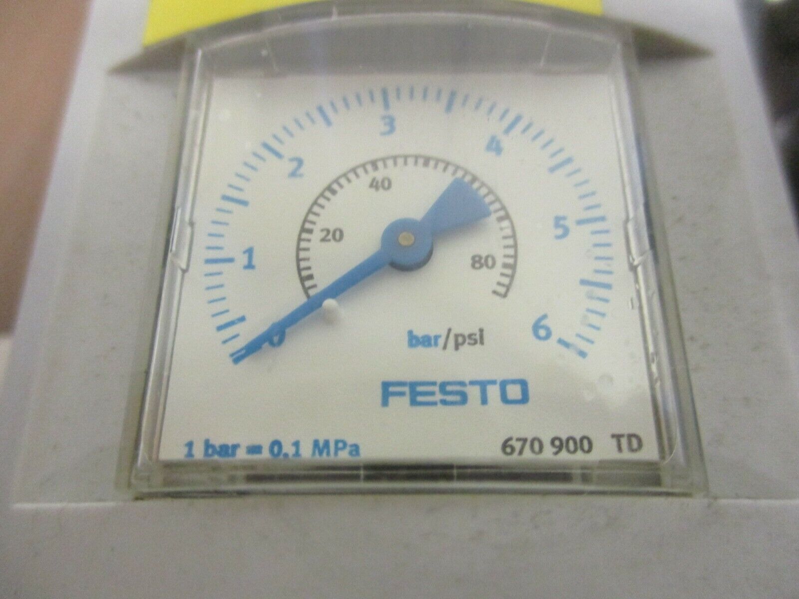 Festo Filter Regulator w/ Solenoid MS6-LFR-1/2-D5-ERM-AS 60/290PSI Used