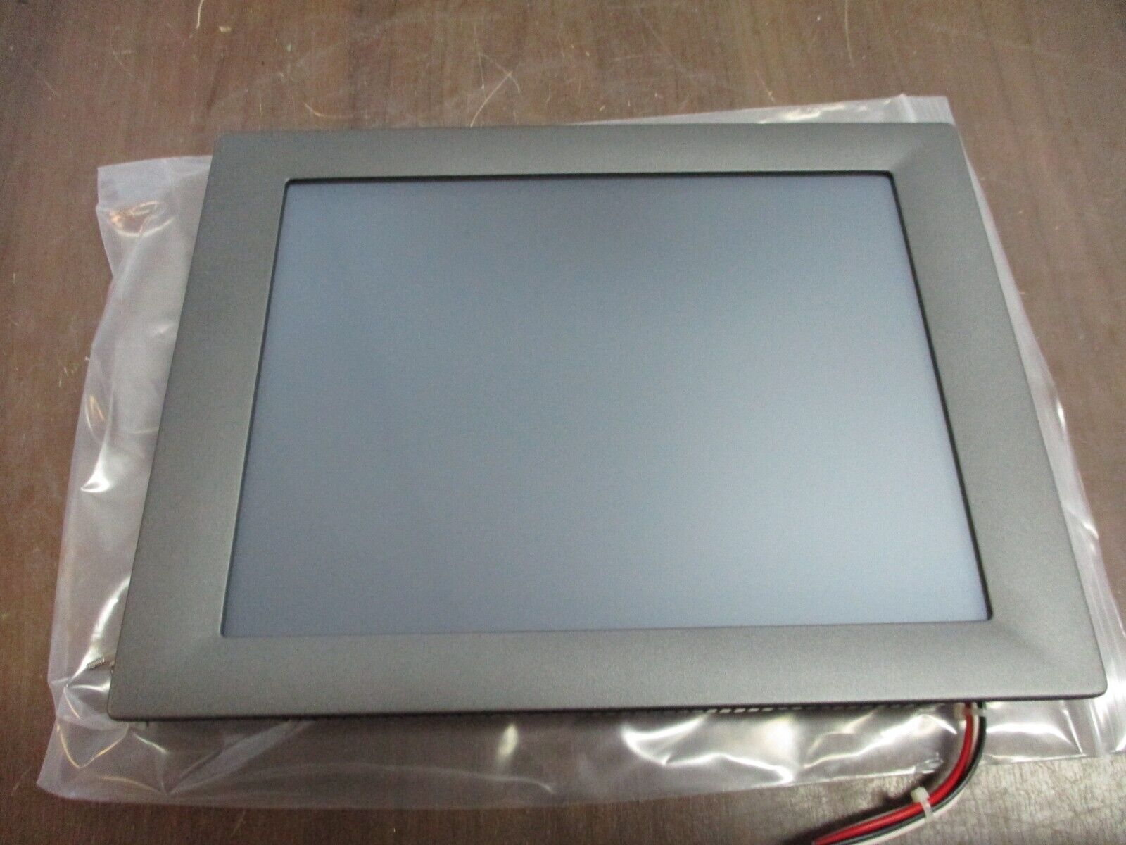 Advantech Touchscreen Panel PC TPC-1261H-A1BE Used