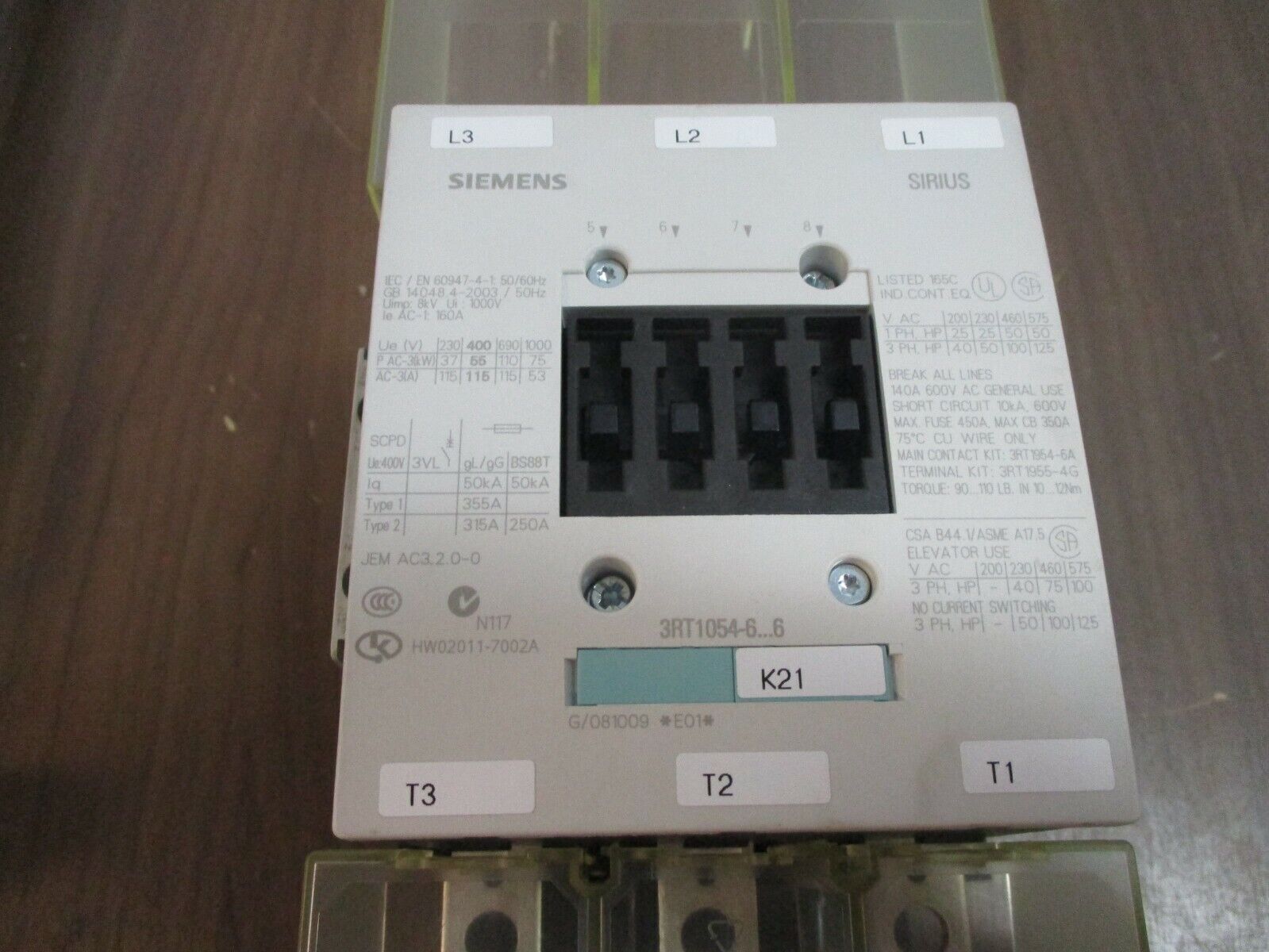 Siemens Sirius Contactor 3RT1054-6AF36 110-127V AC/DC Coil 140A 600V Used