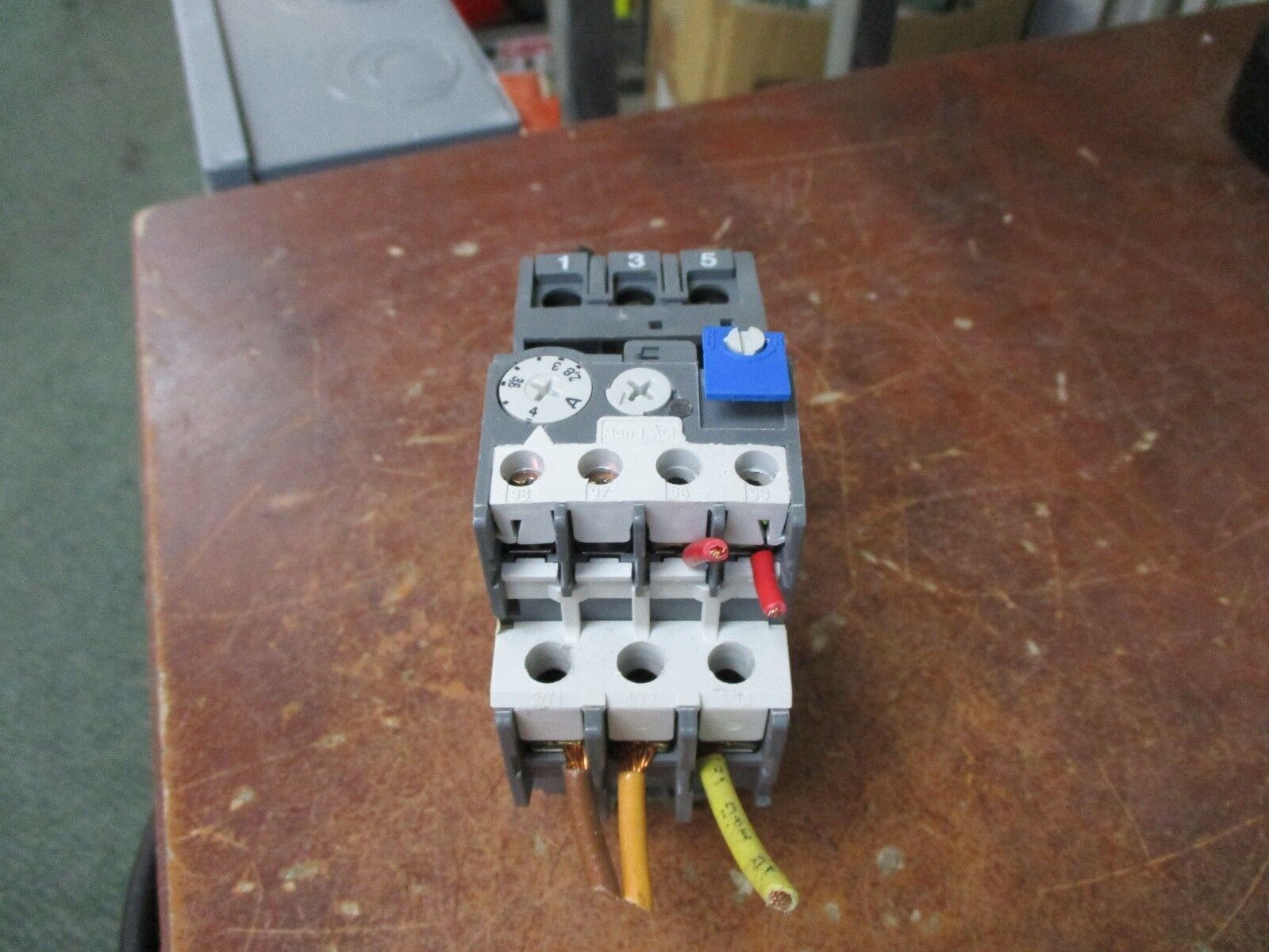 ABB Overload Relay TA25 DU 10-14A 600V 3P Used