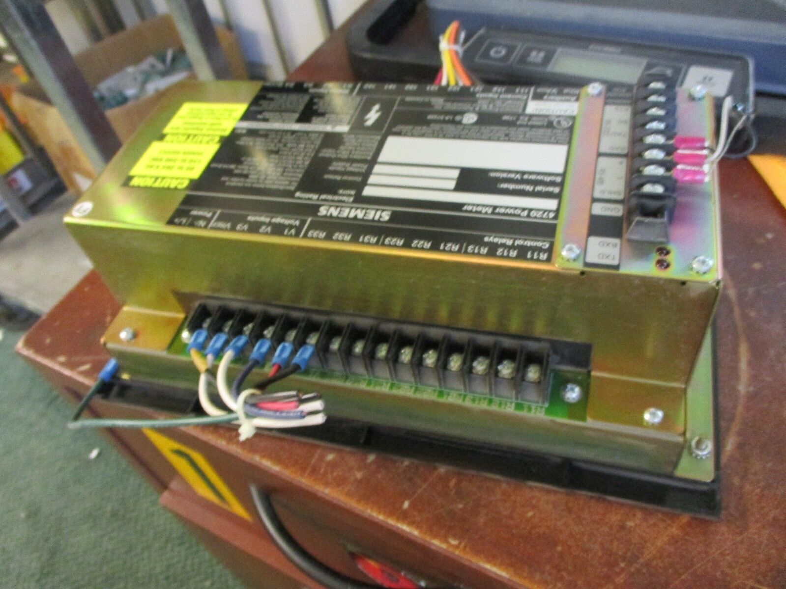 Siemens 4720-Power Meter 4720-DRMC-11-51T Software Ver: 1.3.0.1 Used