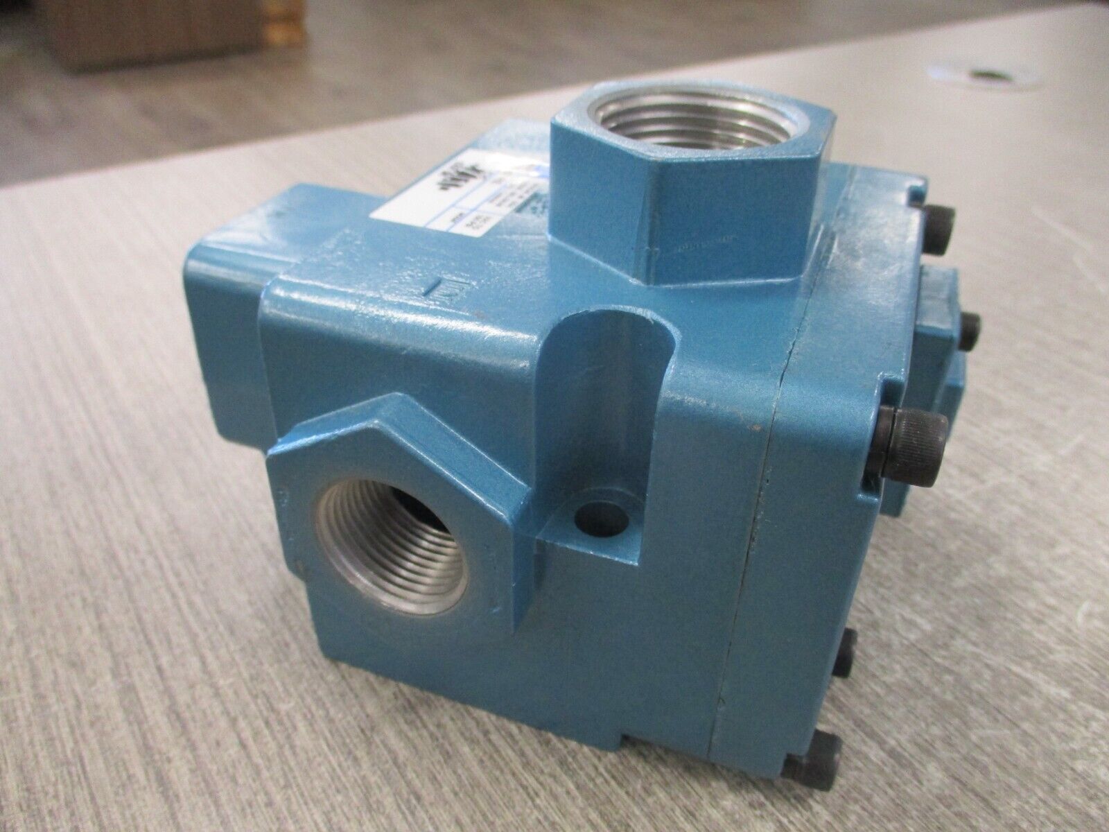 MAC Pilot Valve 57D-52-RE VAC-150 PSI *No Box* New Surplus