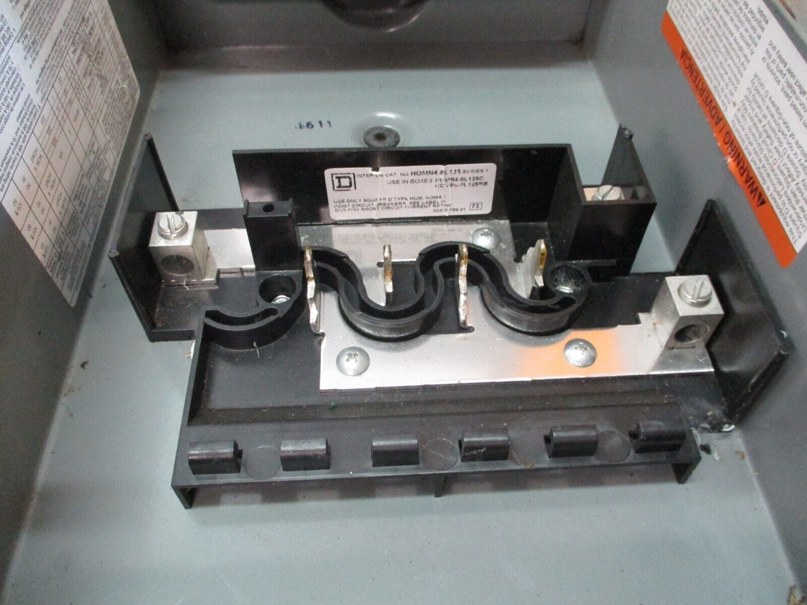 Square D Homeline 3R Load Center HOM4-8L125GRB 125A 120/240V 1Ph 4-Slot Used