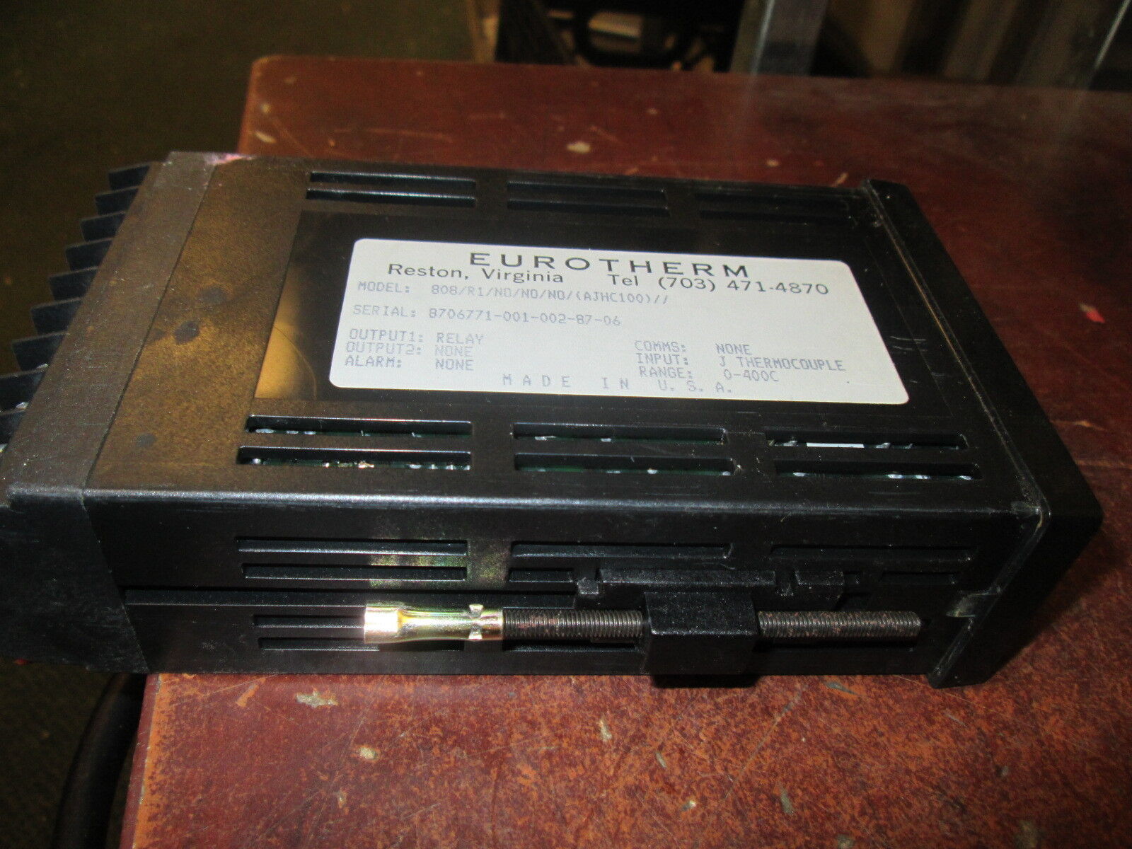 Eurotherm Temperature Controller 808/R1/NO/NO/NO/(AJHC100) Range: 0-400 C Used