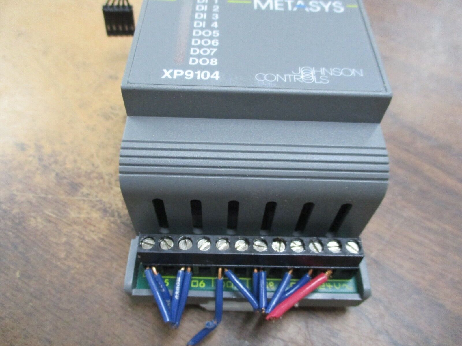 Johnson Controls Metasys XT9104 Extension Module XT-9104-8004 Used