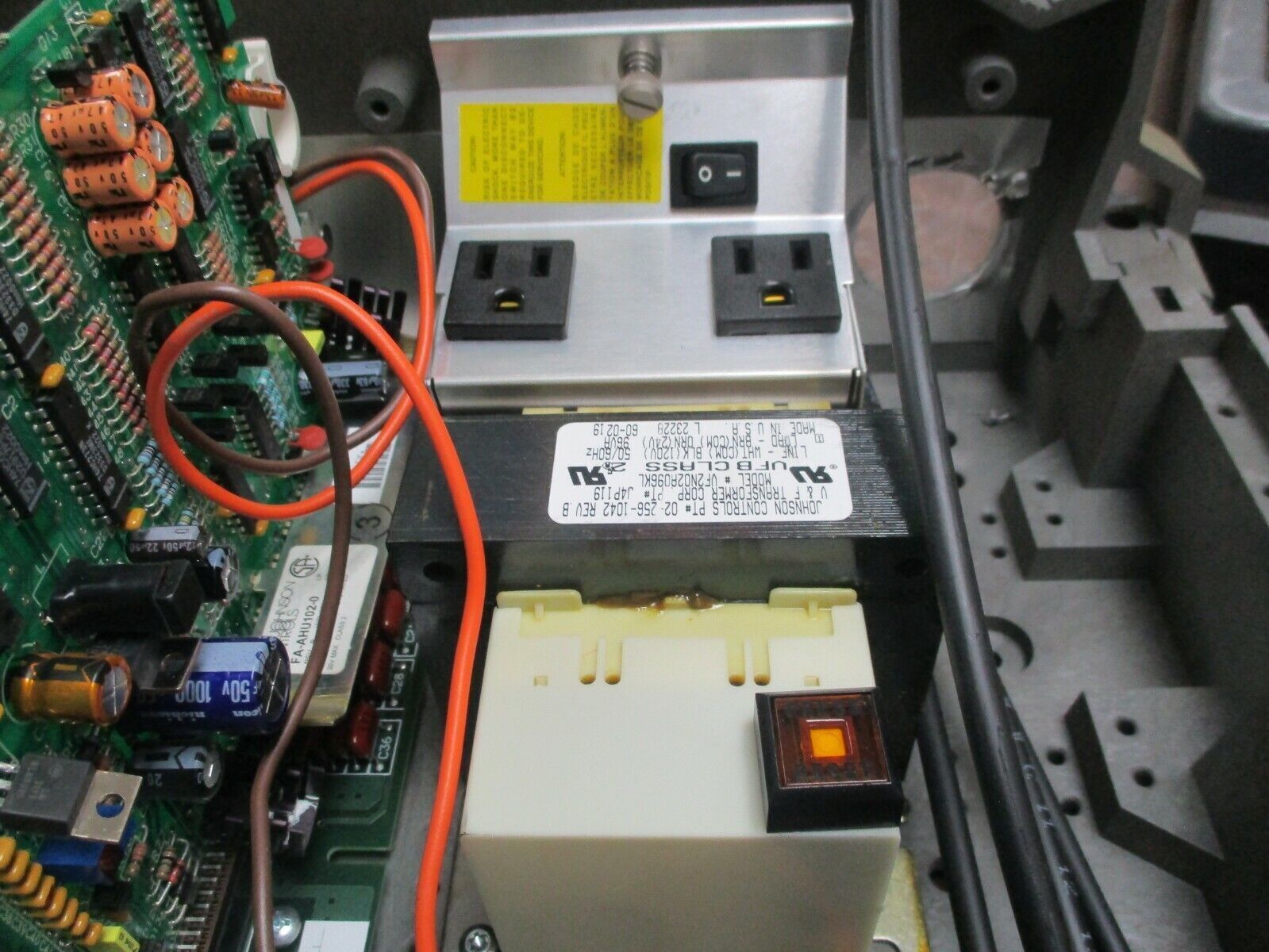 Metasys Facilitator Air Handling Unit Controller AtlUI03 Used