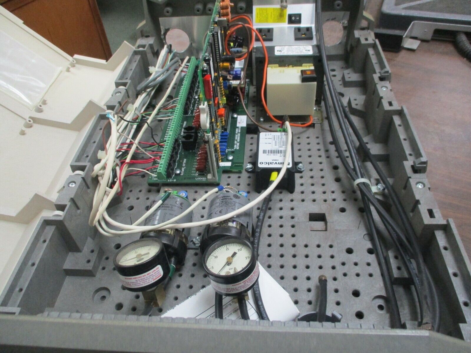 Metasys Facilitator Air Handling Unit Controller AtlUI03 Used