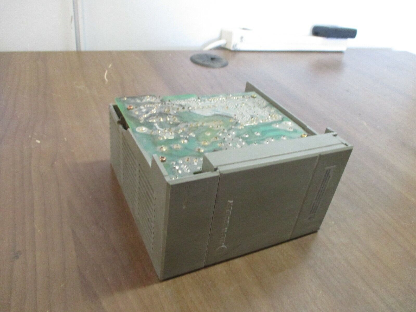Allen-Bradley SLC 500 Power Supply 1746-P2 Ser. C *Broken Corner* Used