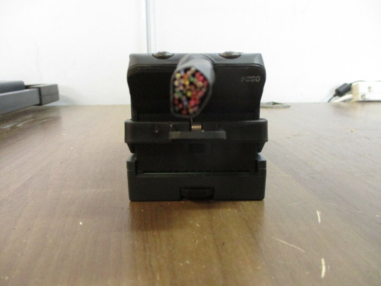 GE VersaMax Discrete Output Positive Logic Module IC200MDL750K 32PT 12/24VDC