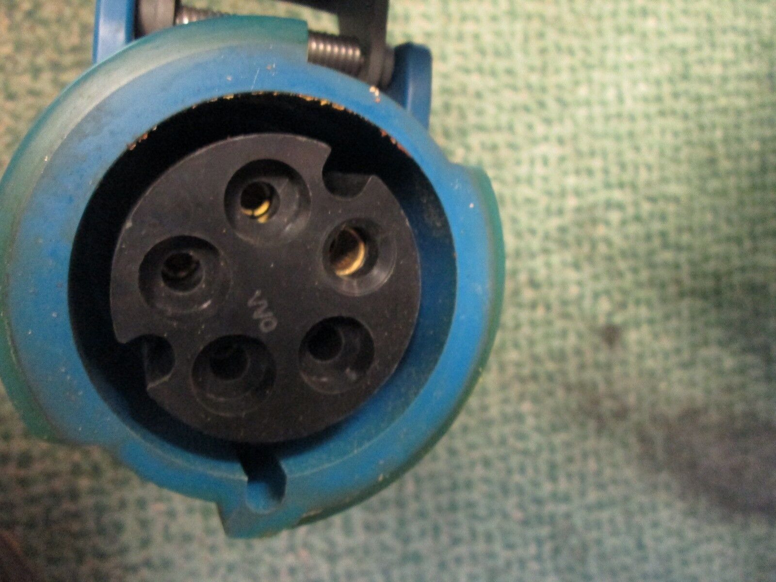 Hubbell Connector 530C2W 30A 120/208VAC 4P 5W Watertight 3Ph 400Hz Used