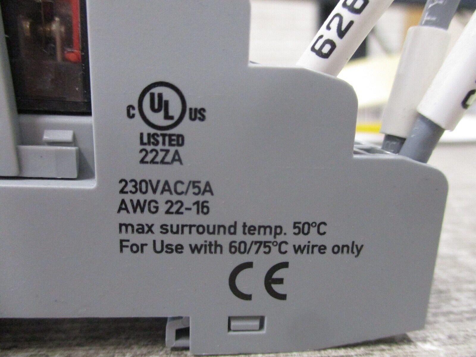 Hongfa Relay W/Base HF18FH-024-4Z1DJ 24VDC Used