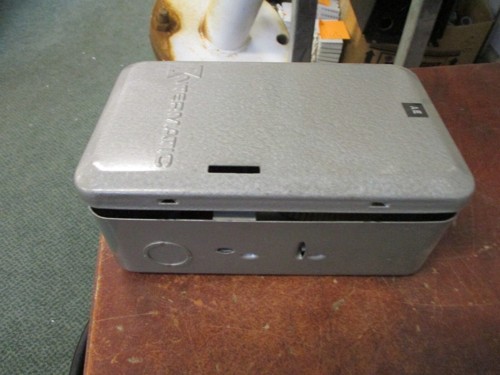 Intermatic Supervisor Time Switch w/Skipper T1975 20A 125V 1P Used