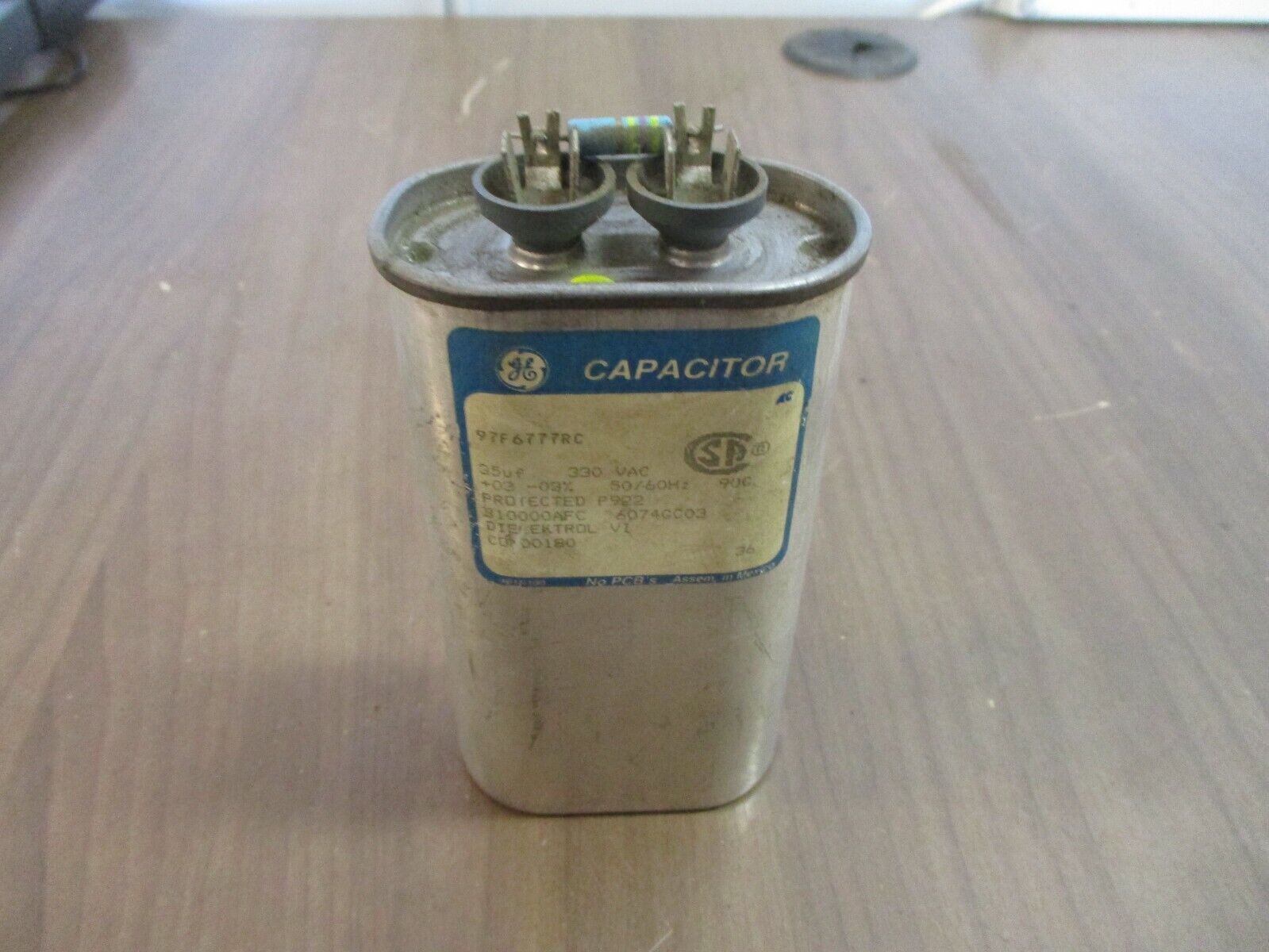GE Capacitor 97F6777RC 35uF 330VAC 50/60Hz Used