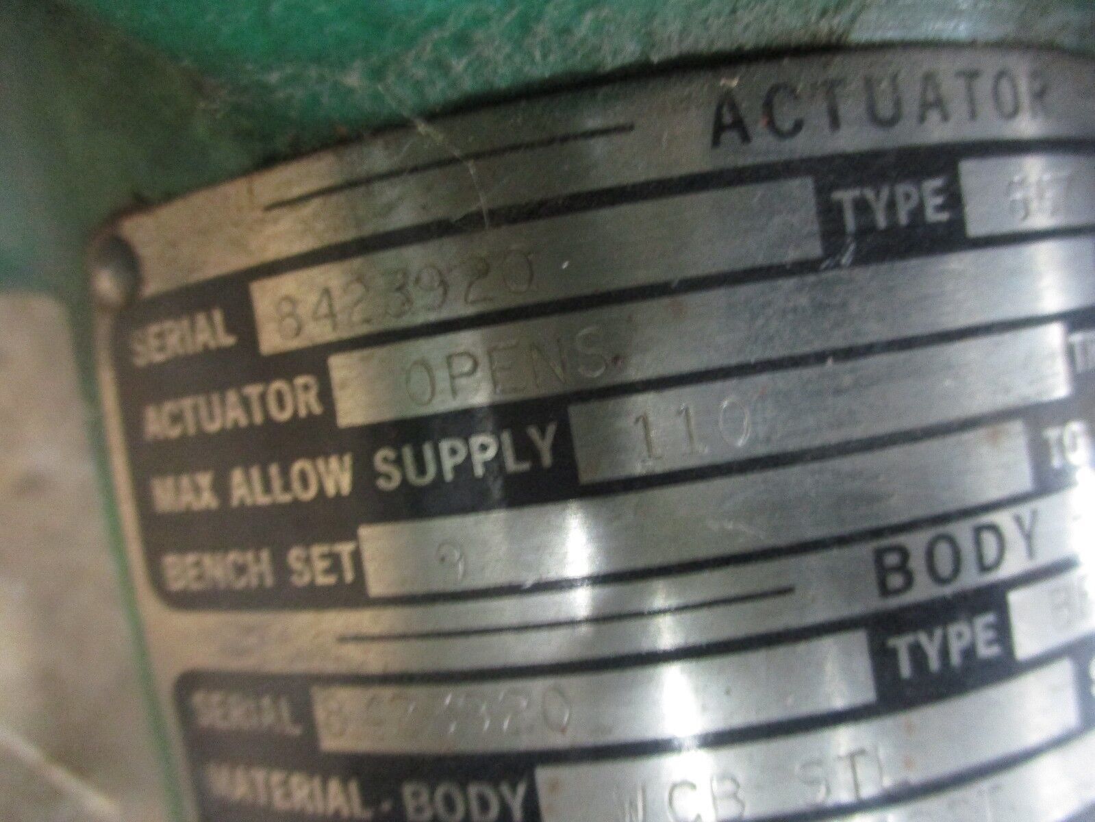 Fisher Diaphragm Control Valve w/ Positioner 667 / BFC Size 30 / 1" Used