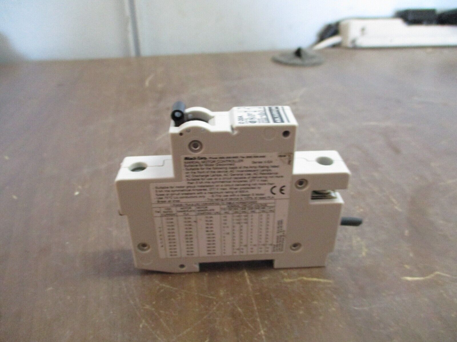 ABL Sursum Circuit Breaker 1DU20 277V 20A 1P Used