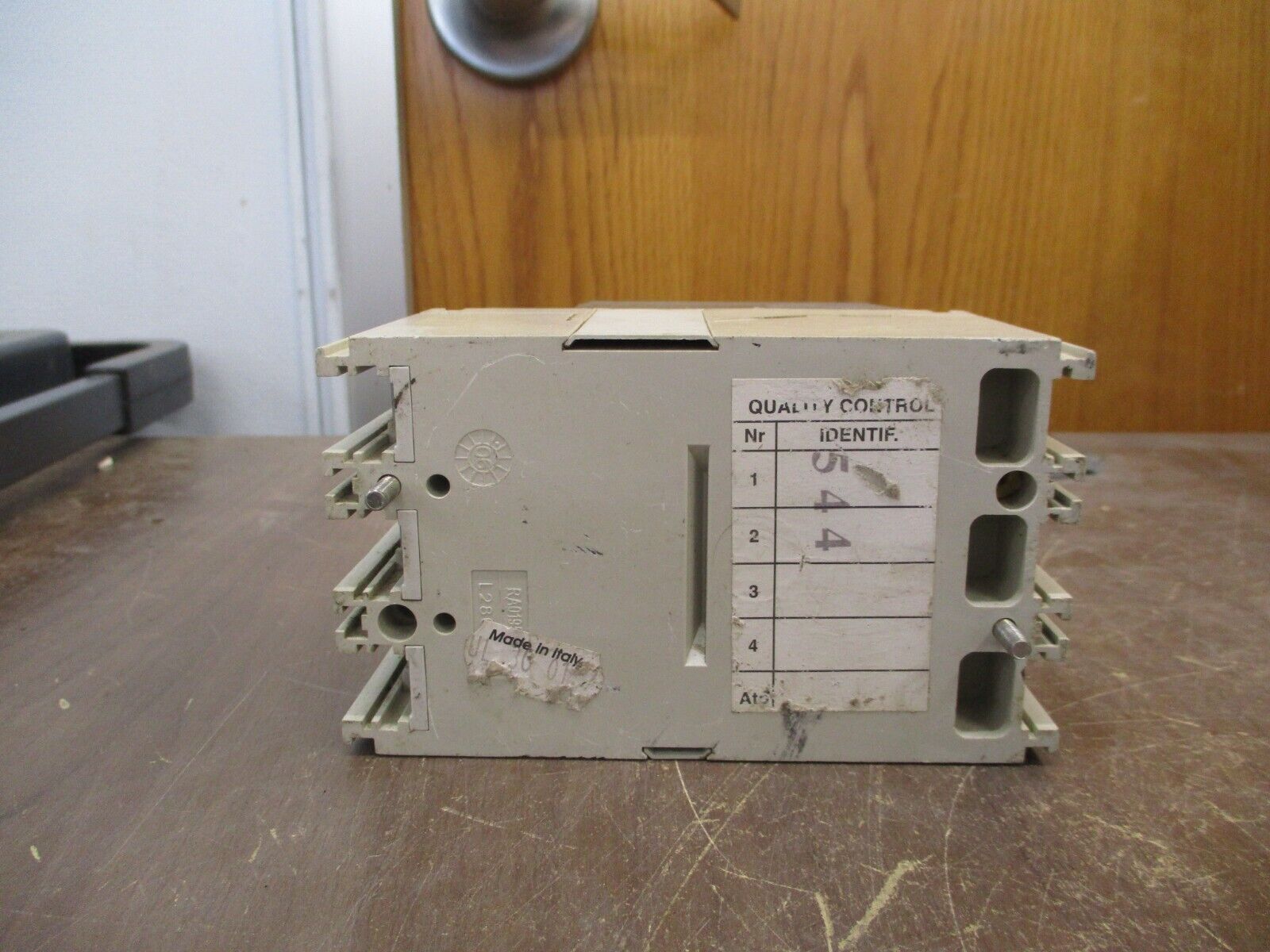 ABB SACE Tmax Breaker Disconnect T1N 30 30A 600V 3P Used
