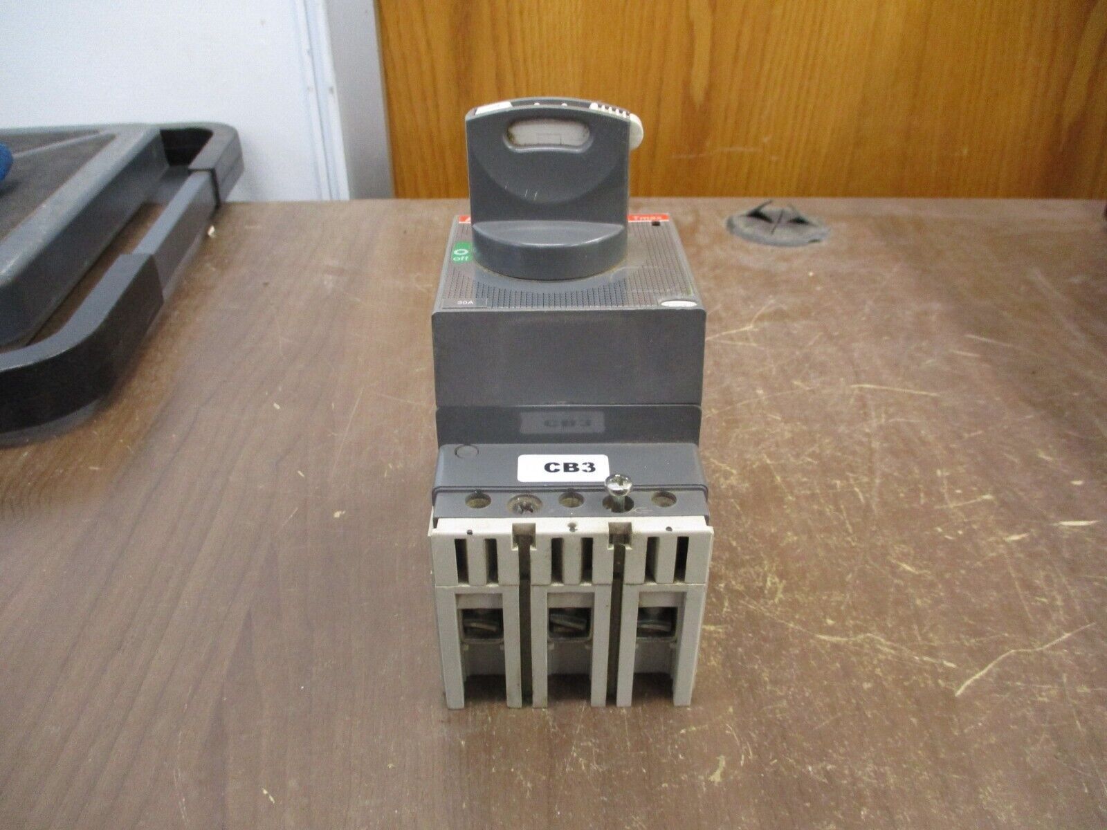 ABB SACE Tmax Breaker Disconnect T1N 30 30A 600V 3P Used