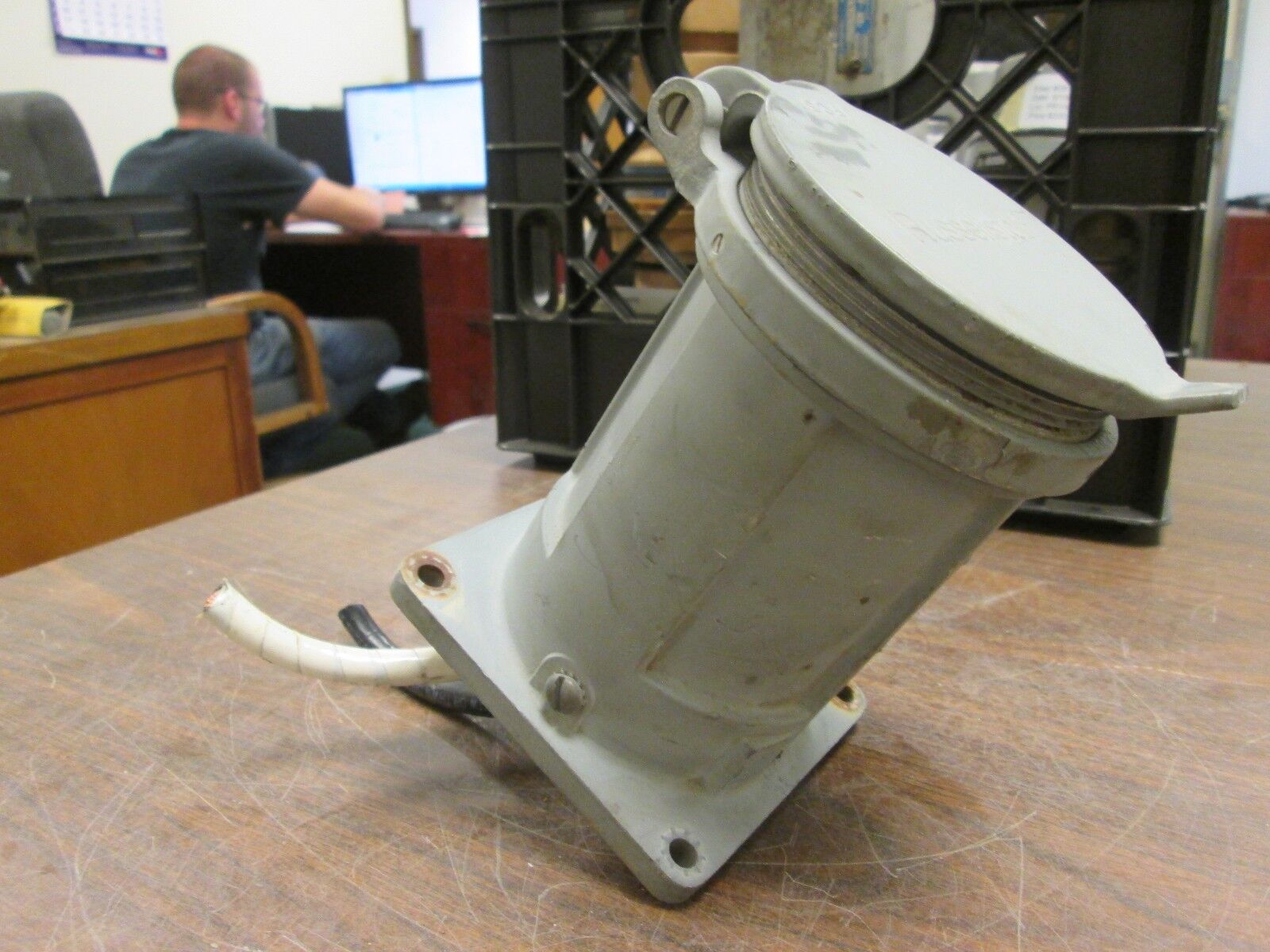 Russellstoll Receptacle 60A 600V 4W Used