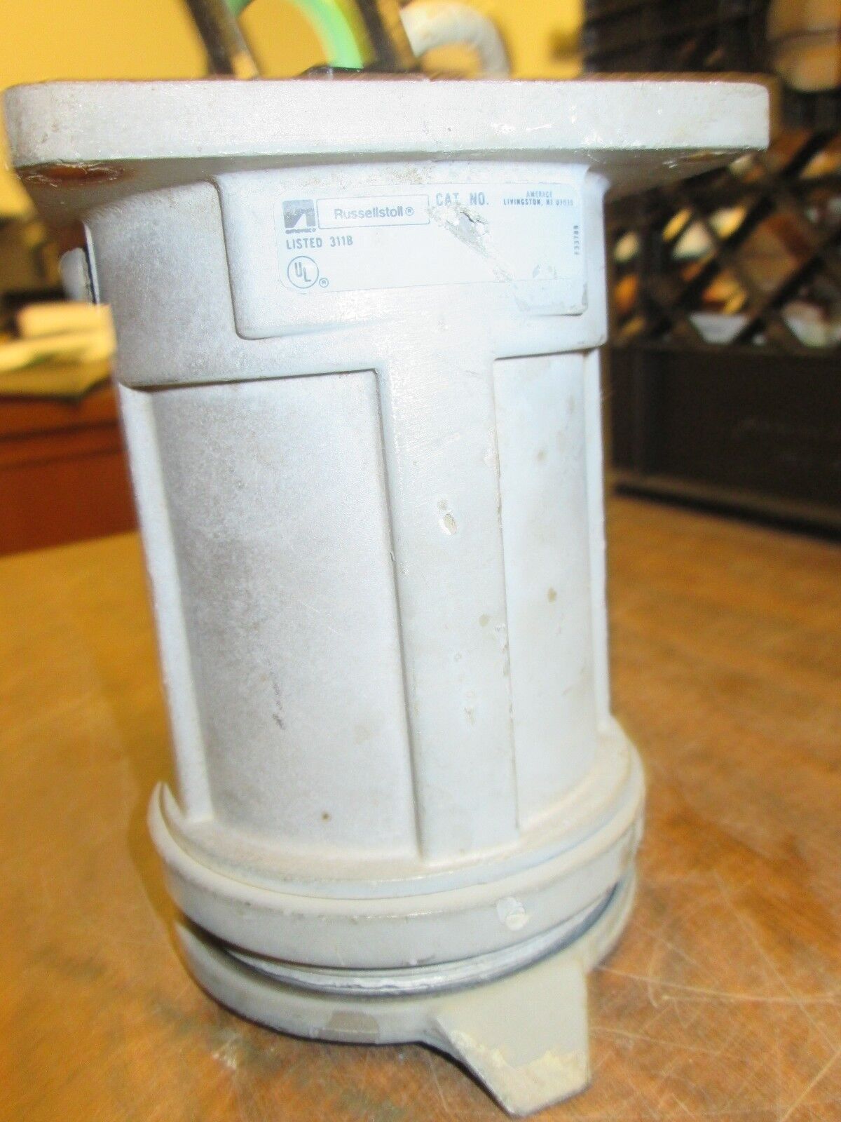 Russellstoll Receptacle 60A 600V 4W Used