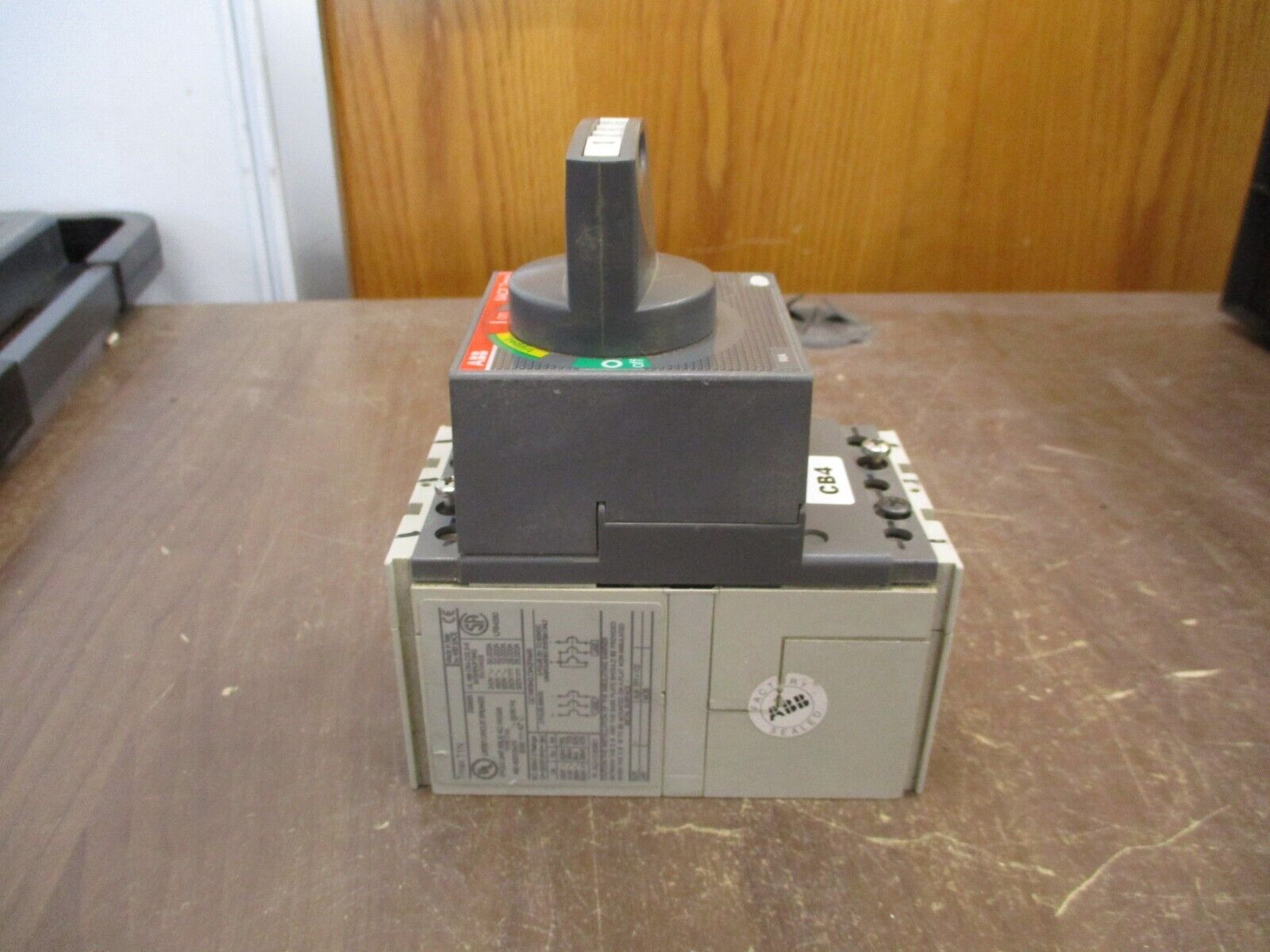 ABB Tmax Breaker Disconnect T1N 90 90A 600V 3P Used