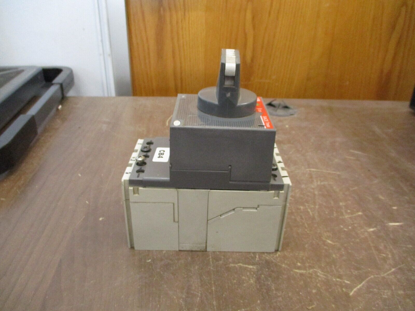 ABB Tmax Breaker Disconnect T1N 90 90A 600V 3P Used
