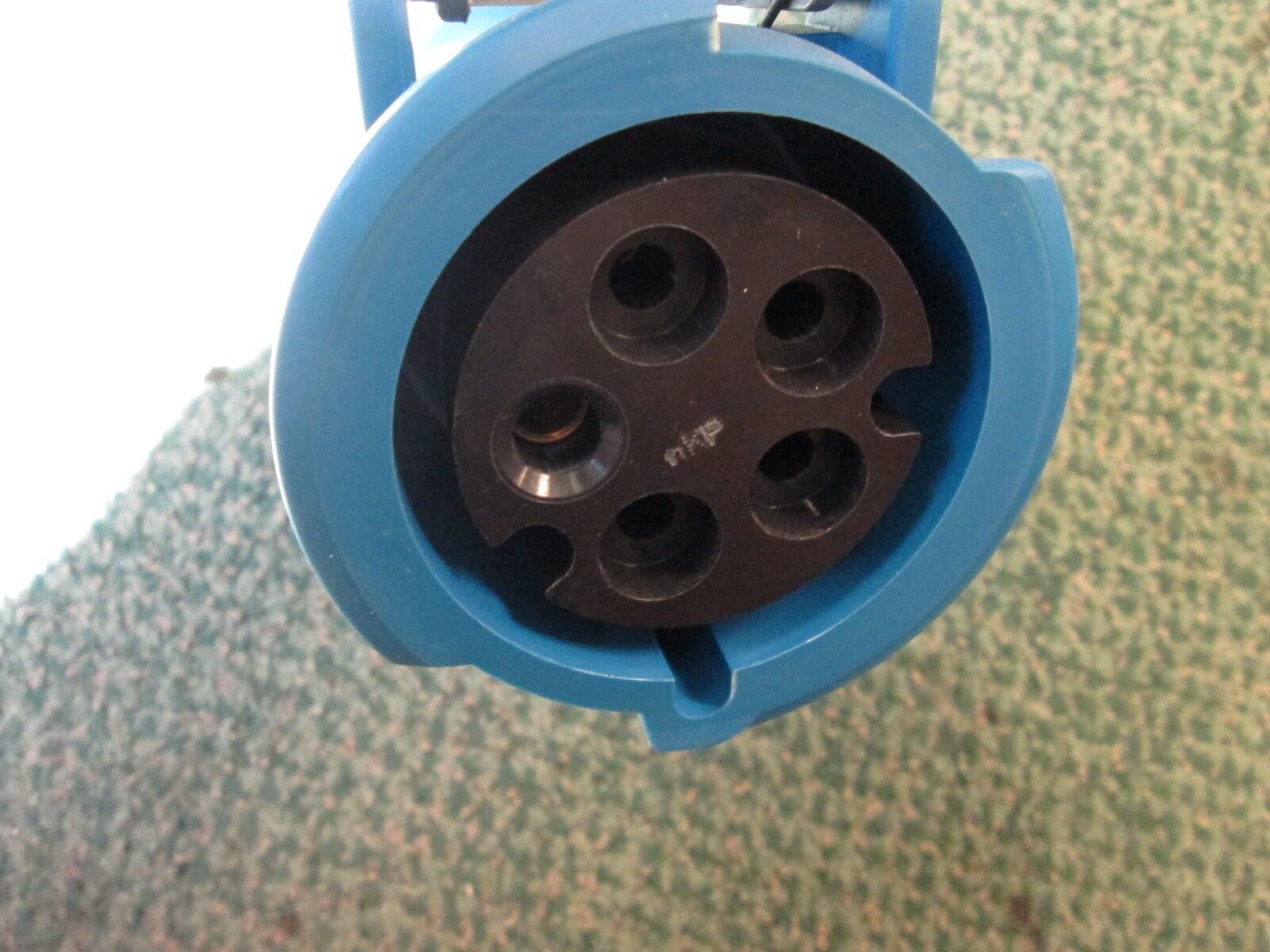 Hubbell Connector 530C9W 30A 120/208V 4P 5W 3Ph Watertight Used