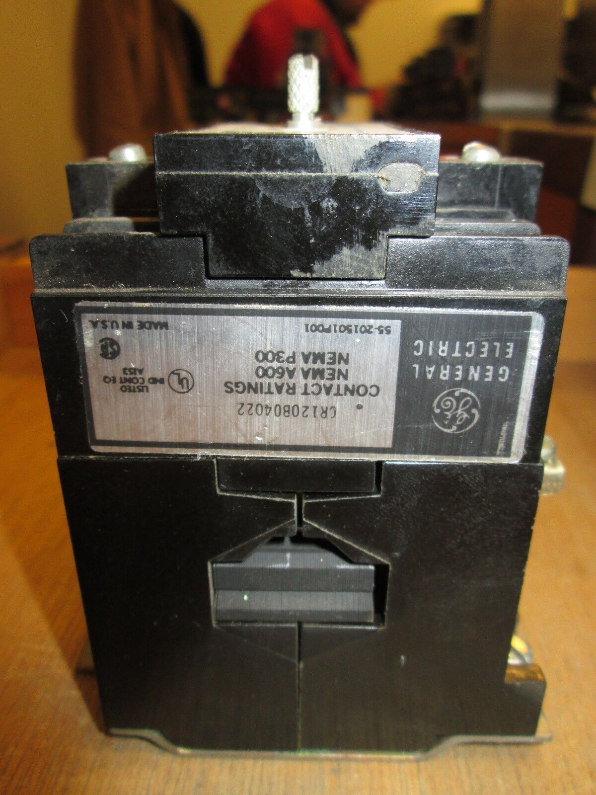 GE Industrial Relay CR120B04022 460VAC max 120V coil Used