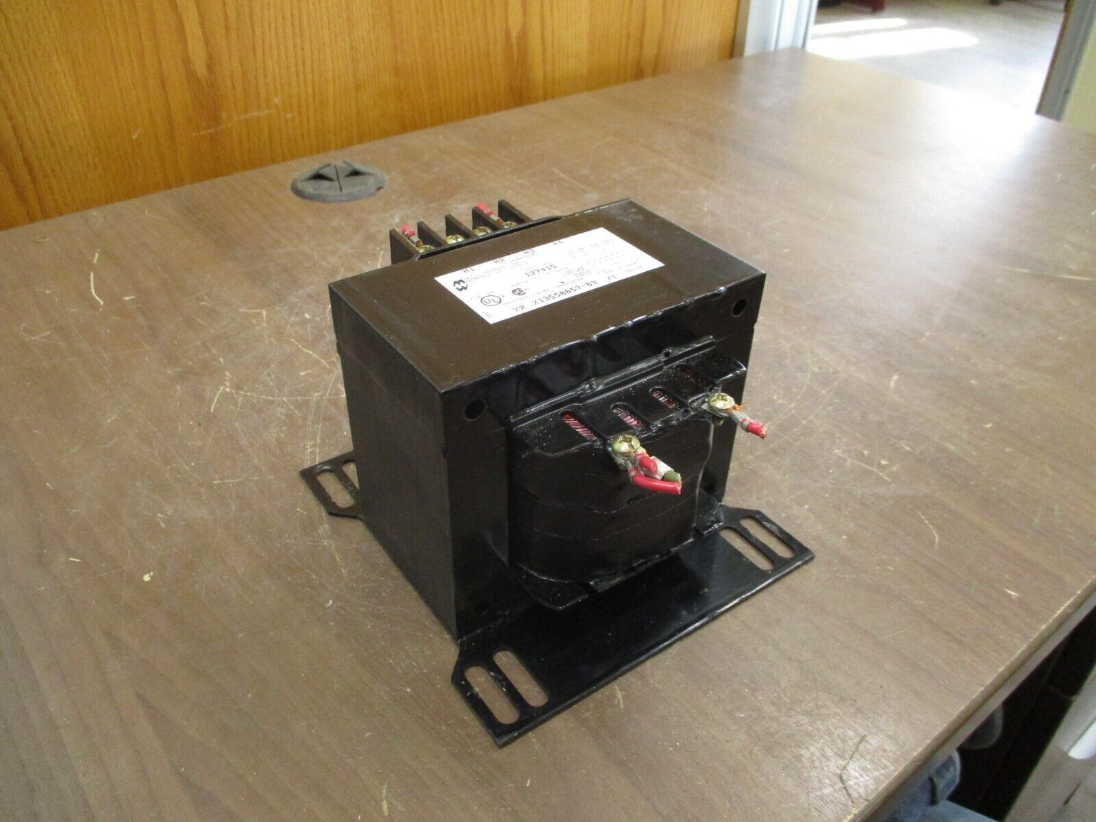 Hammond Control Transformer 127415 750VA Pri: 200/230/460V Sec: 115V 60Hz Used