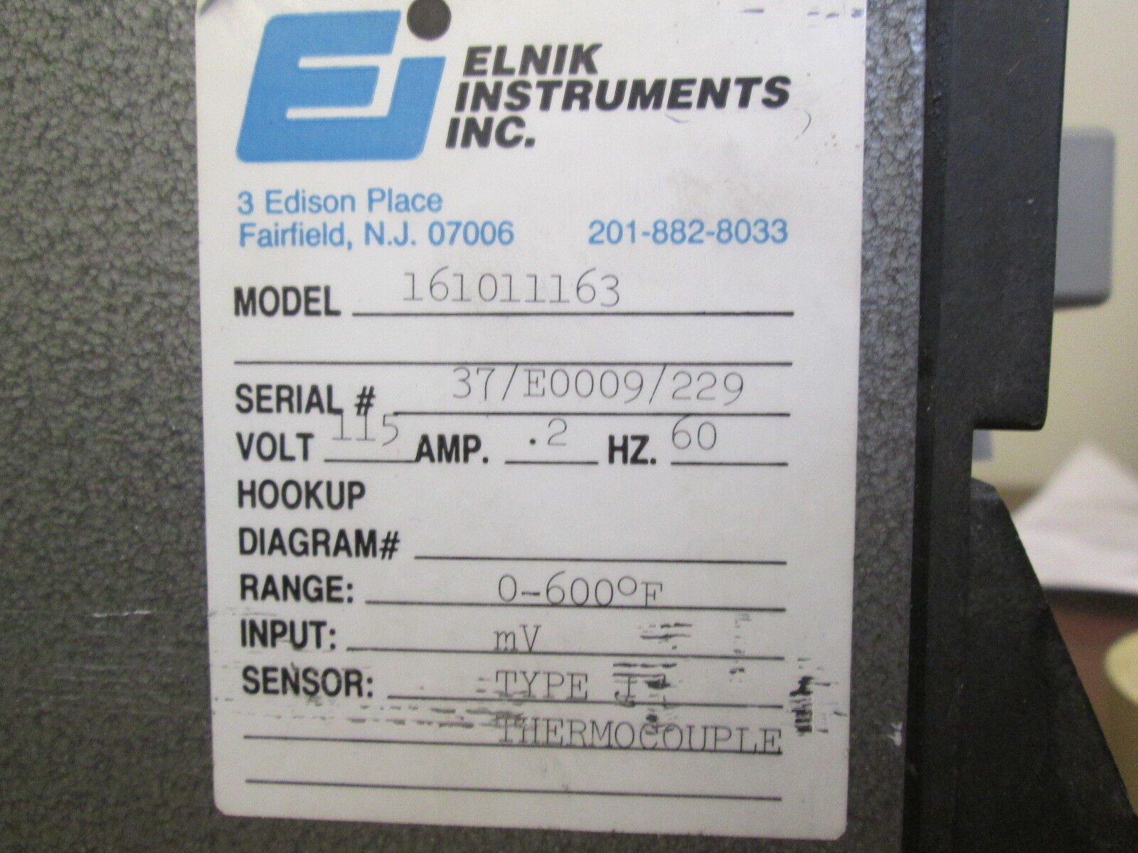 Elnik Instruments Meter 161011163 115V 0.2A 60Hz Range: 0-600 F Used