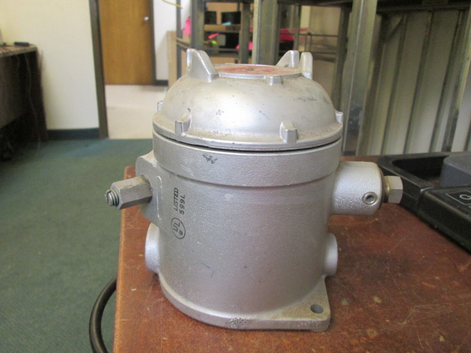 Barksdale Explosion Proof Pressure Switch D1X-A150S3-UL Range: 1.5-150 PSI Used