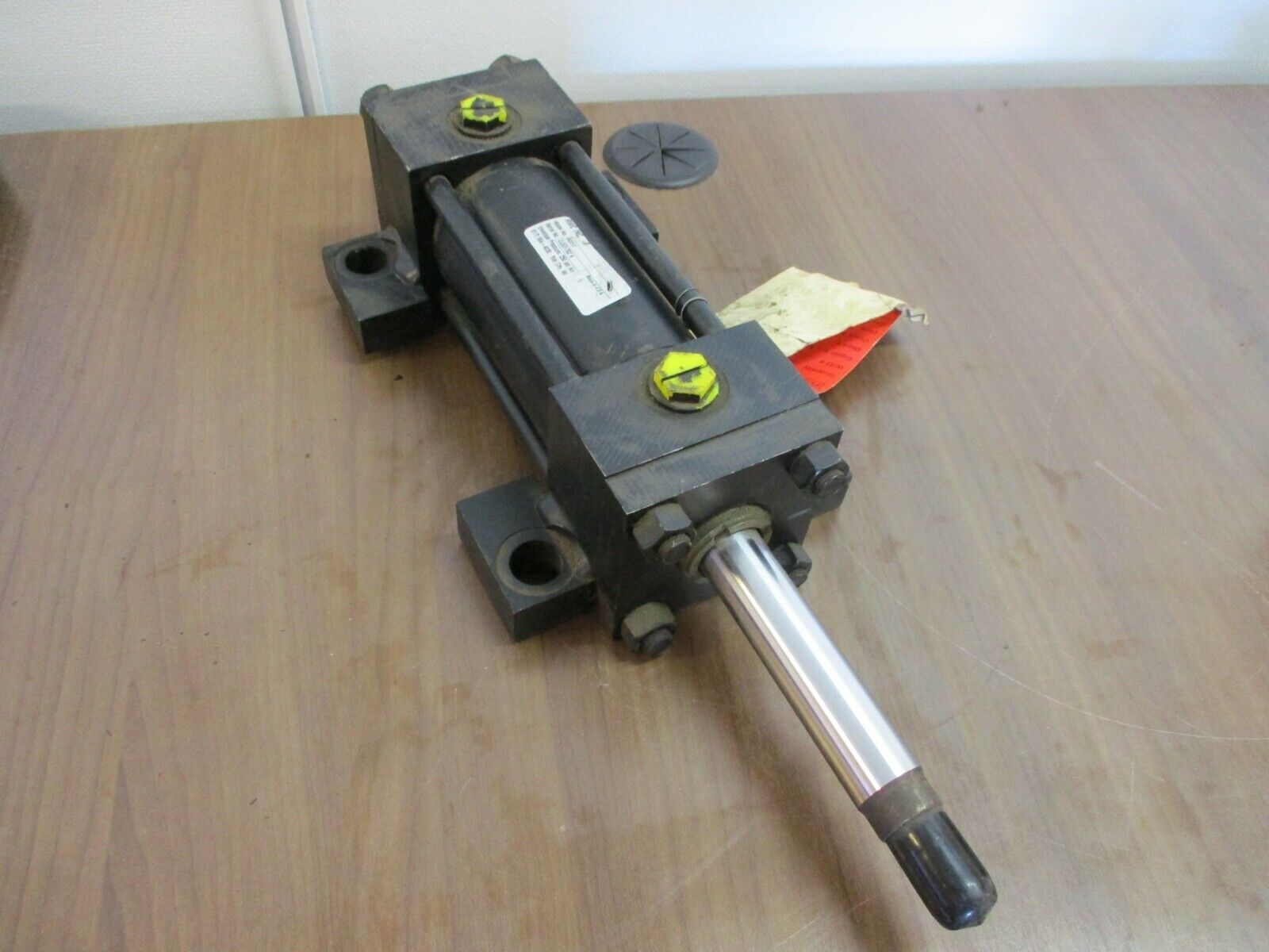 RWC Air Cylinder Part #: 890203107 250PSI used