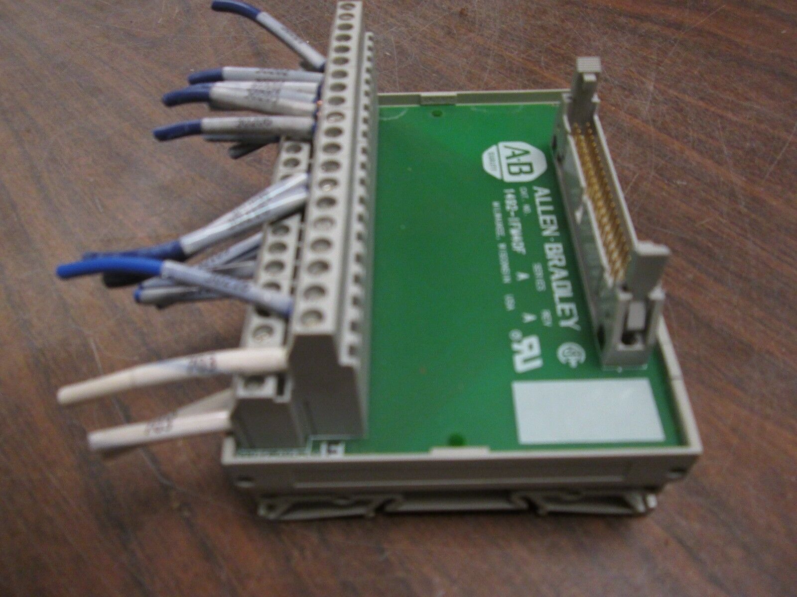 Allen-Bradley Wiring Interface / Breakout Block 1492-IFM40F Series A Used