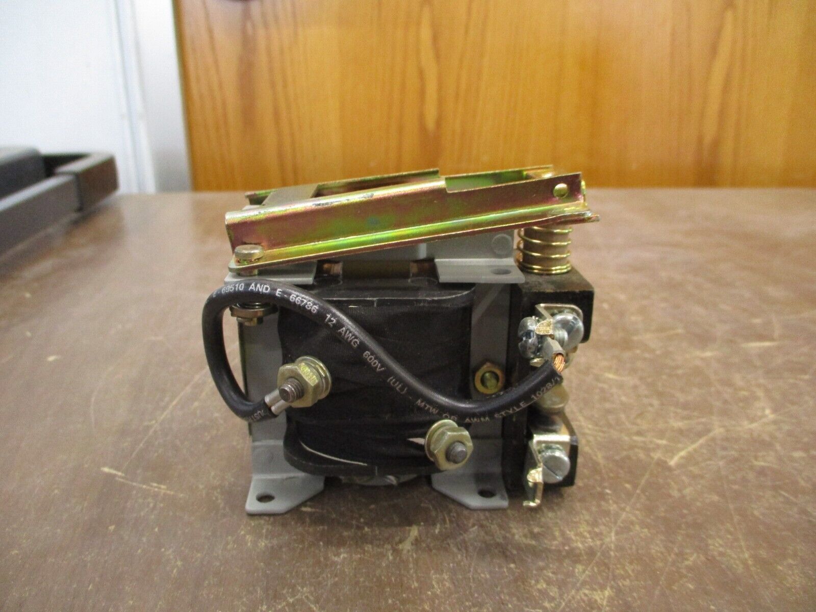 GE Solenoid CR9503209CAN5 125VDC Coil *Missing Actuator* New Surplus