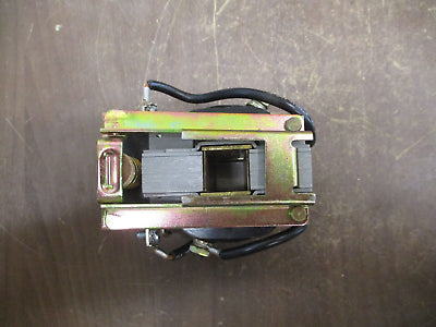 GE Solenoid CR9503209CAN5 125VDC Coil *Missing Actuator* New Surplus