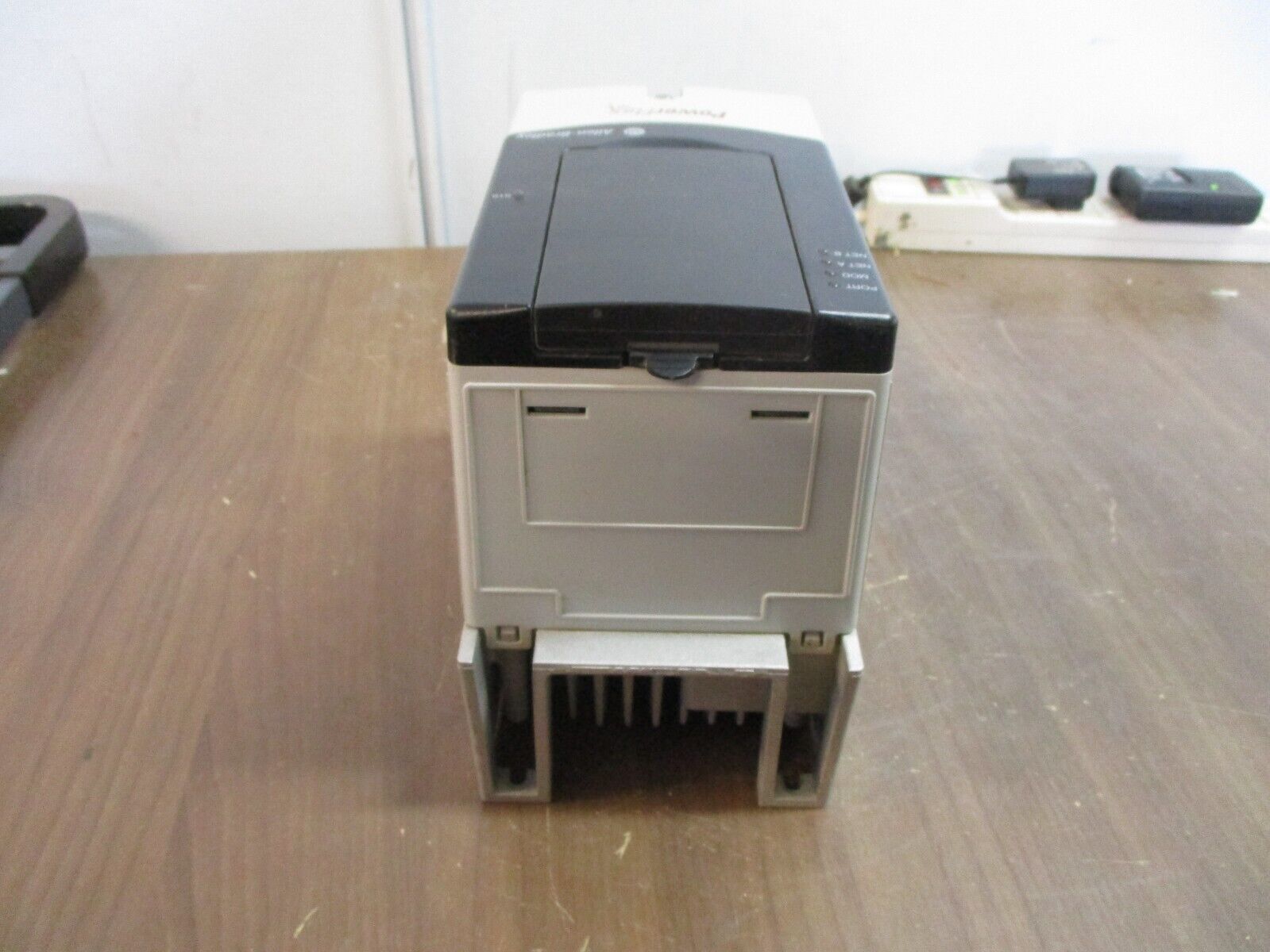 Allen-Bradley PowerFlex 70 AC Drive 20AD3P4A0AYNNNNN 2HP 3Ph *No Keypad* Used