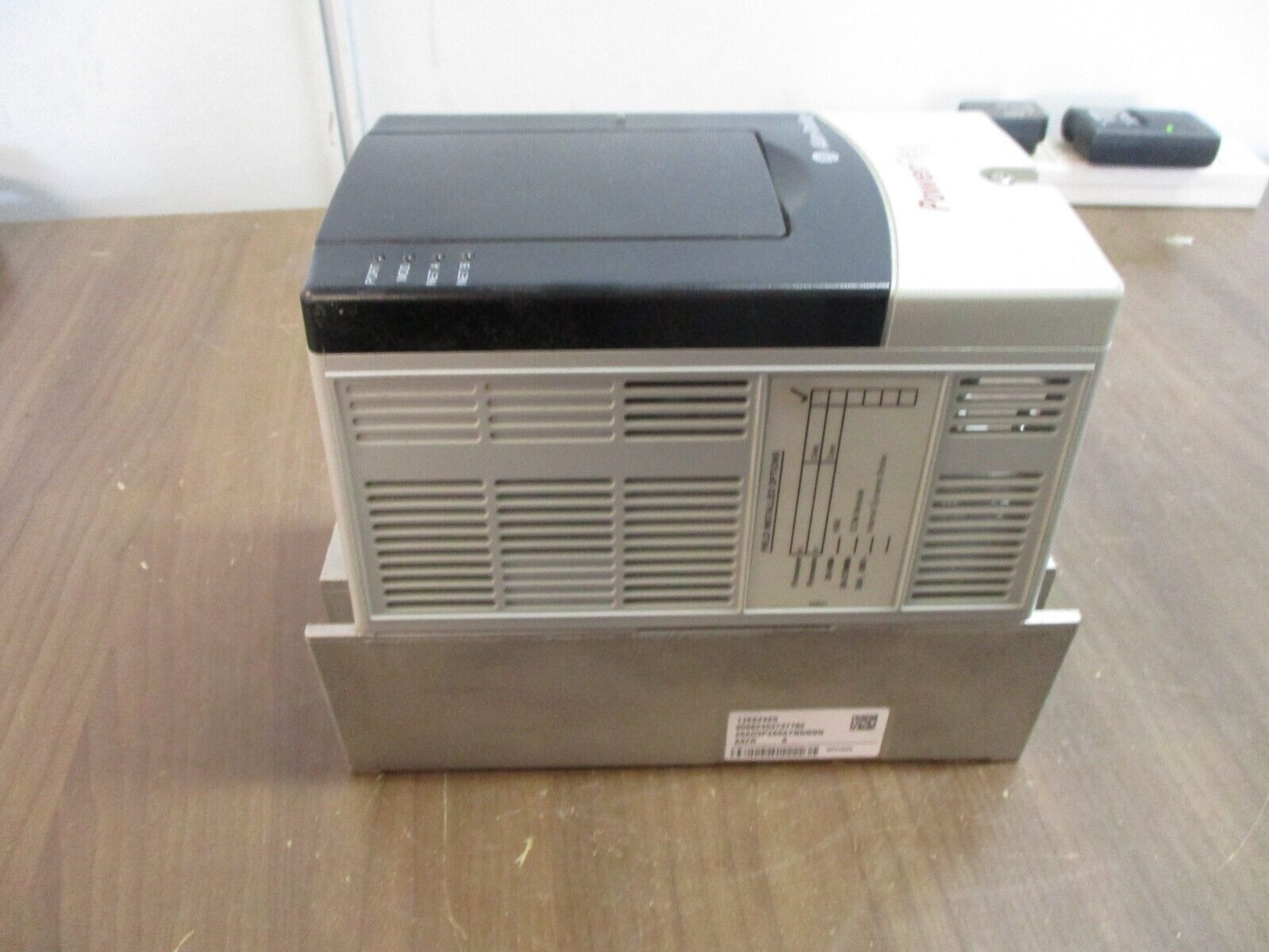 Allen-Bradley PowerFlex 70 AC Drive 20AD3P4A0AYNNNNN 2HP 3Ph *No Keypad* Used