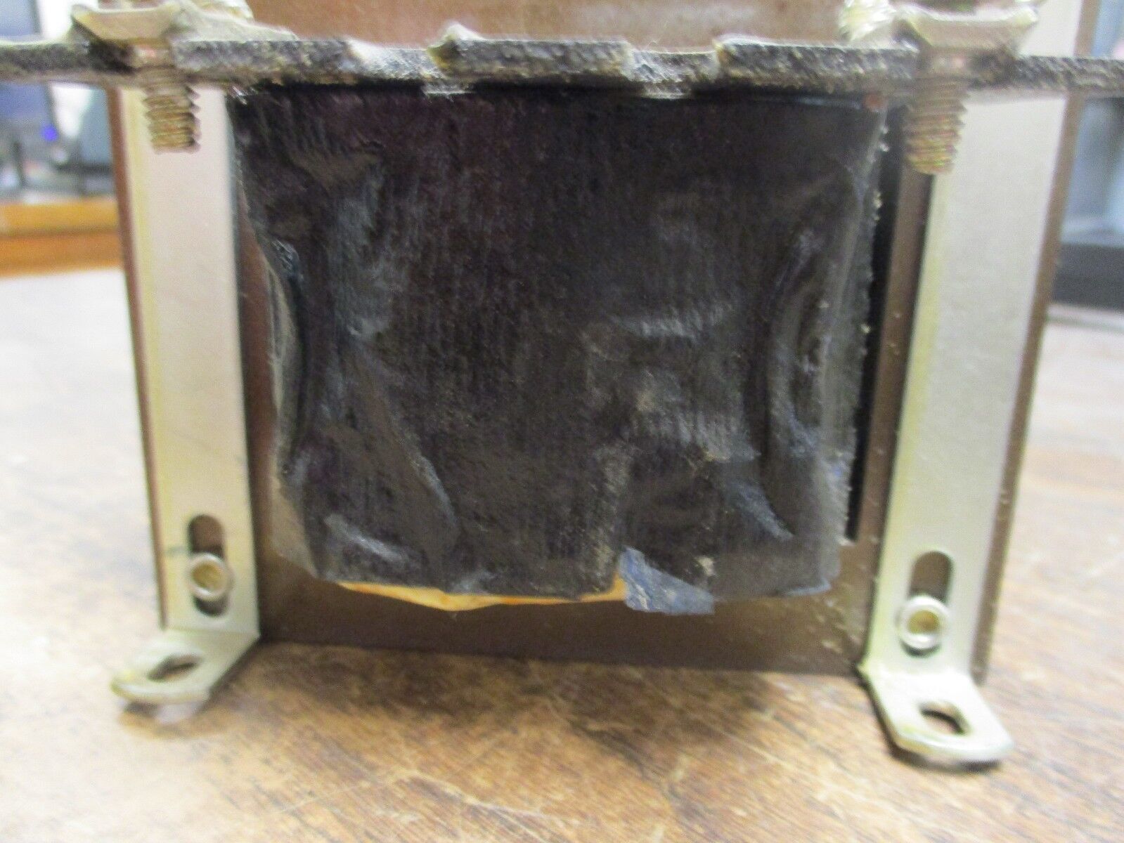 Square D Control Transformer 9070 K200D7 0.200KVA Pri:120V Sec:24V 50/60Hz Used