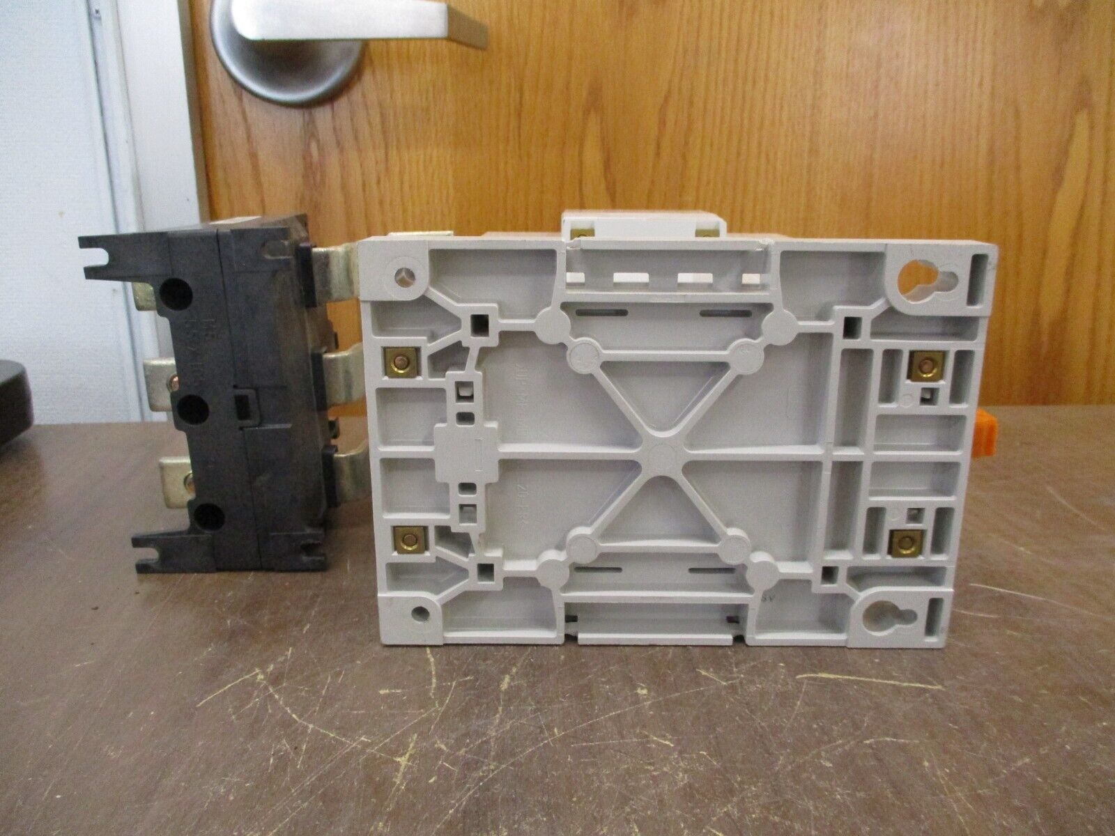 Allen-Bradley Starter CAB6-105-EI / 193-A5M5 380-400V Coil Trip: 57-180A 600V