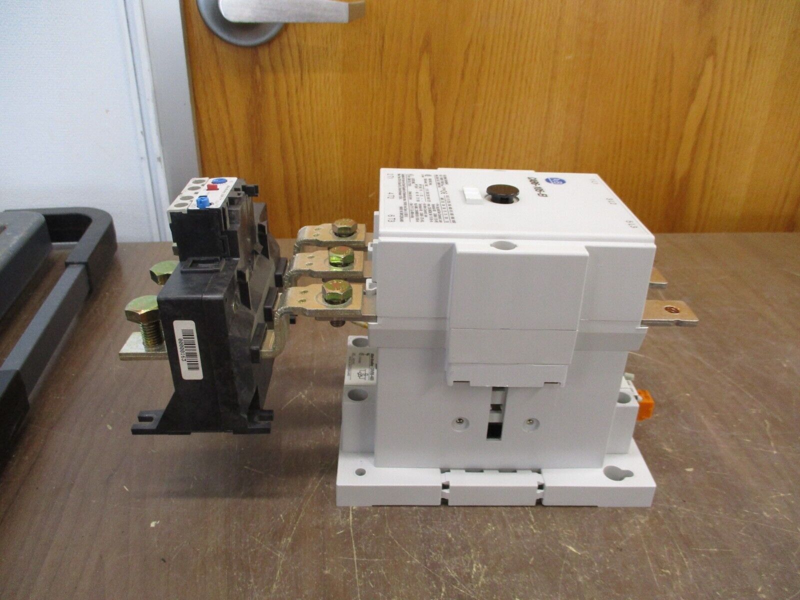 Allen-Bradley Starter CAB6-105-EI / 193-A5M5 380-400V Coil Trip: 57-180A 600V