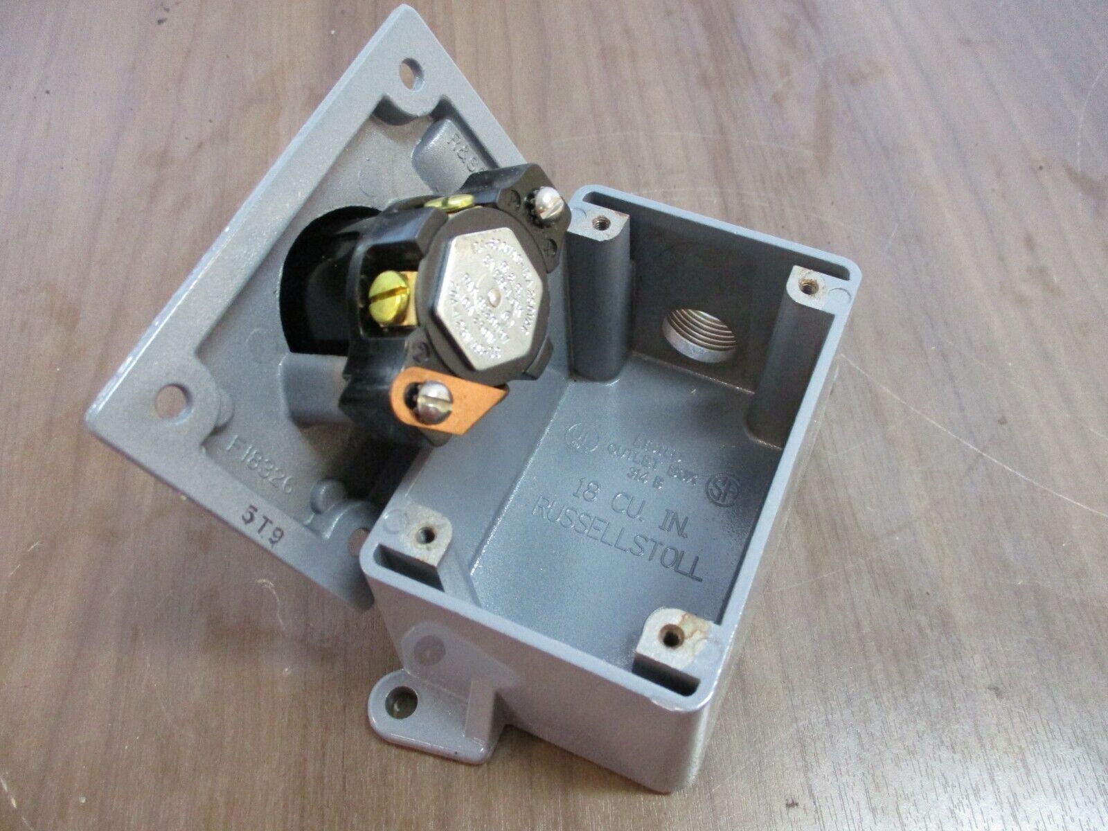 Russellstoll Receptacle 3744 20A @ 125V 15A @ 250V 10A @ 600V 3P 4W *Lot of 3*