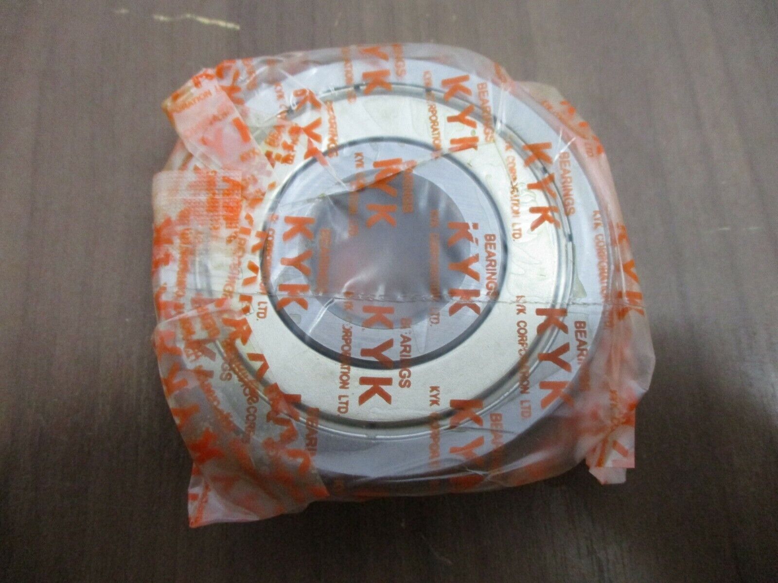 KYK Ball Bearing 6405 ZZC3SRI-2 New Surplus