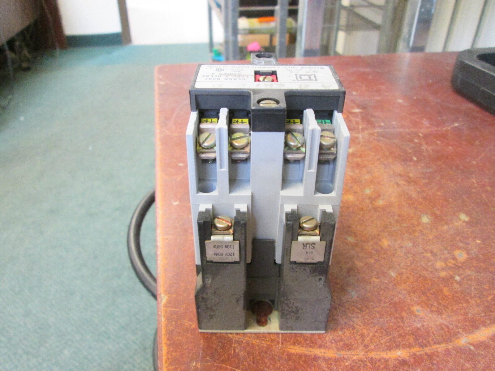 Square D Control Relay 8501 X000 MR 120V Coil 20A Used