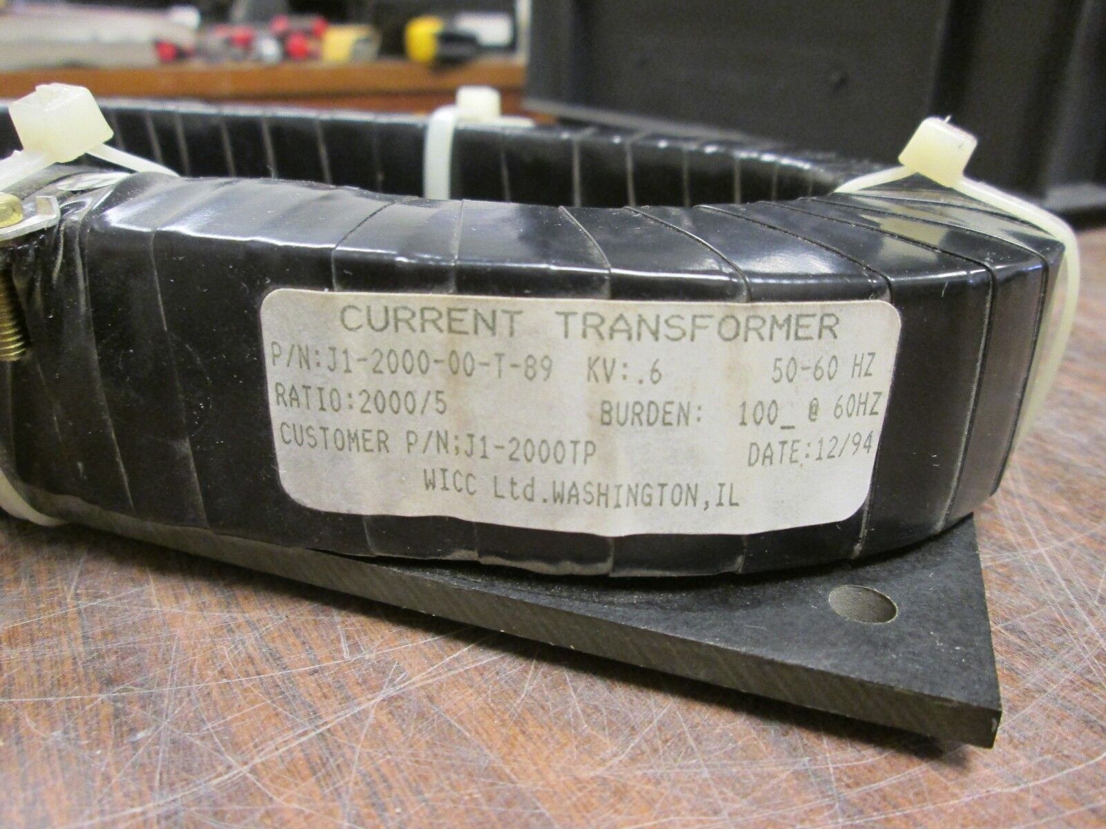 WICC Current Transformer J1-2000-00-T-89 0.6KV Ratio 2000:5 50-60Hz Used