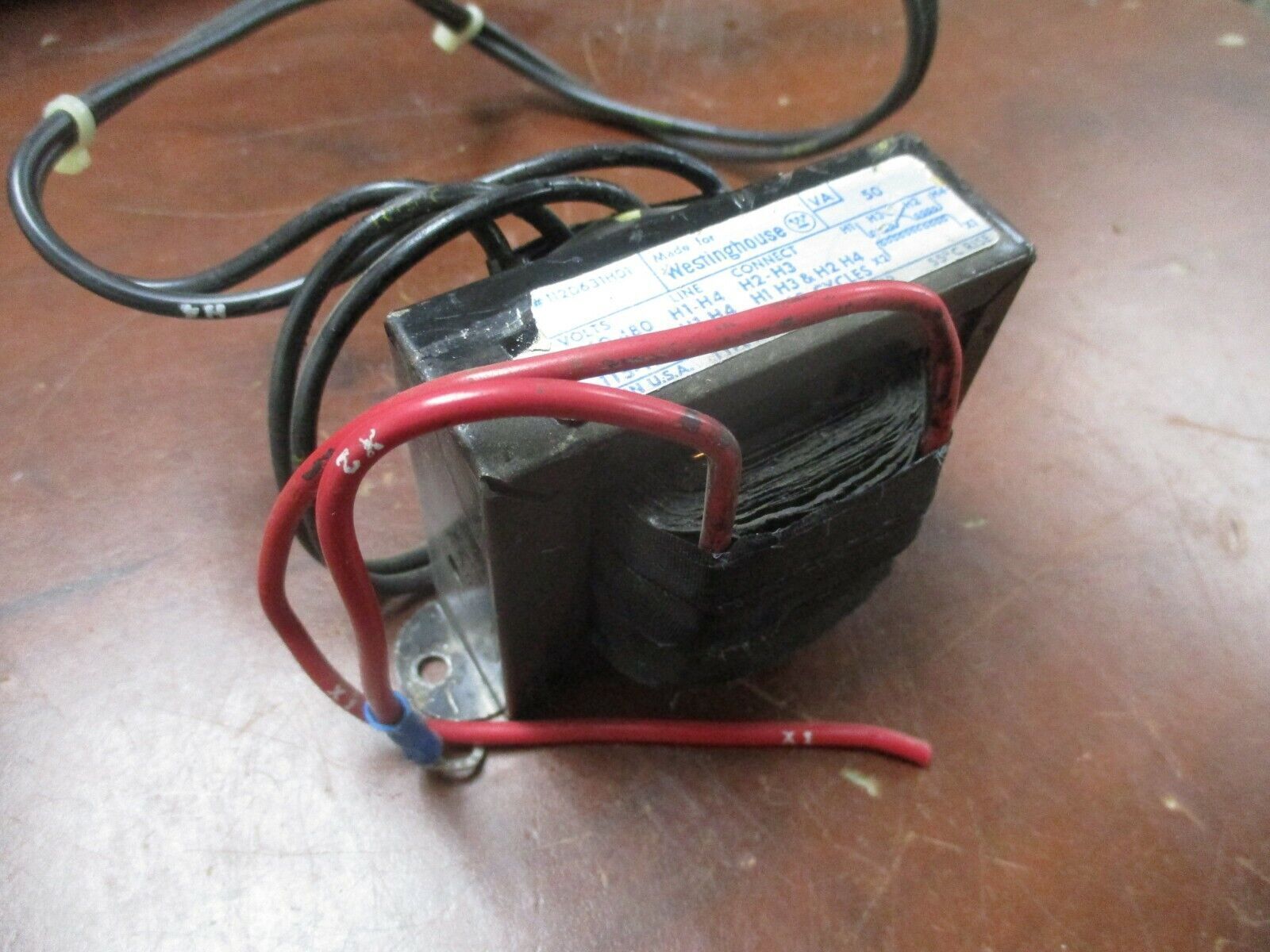 Westinghouse Type MTW Transformer 112D631H01 50VA Pri: 240/480V Sec: 120V Used