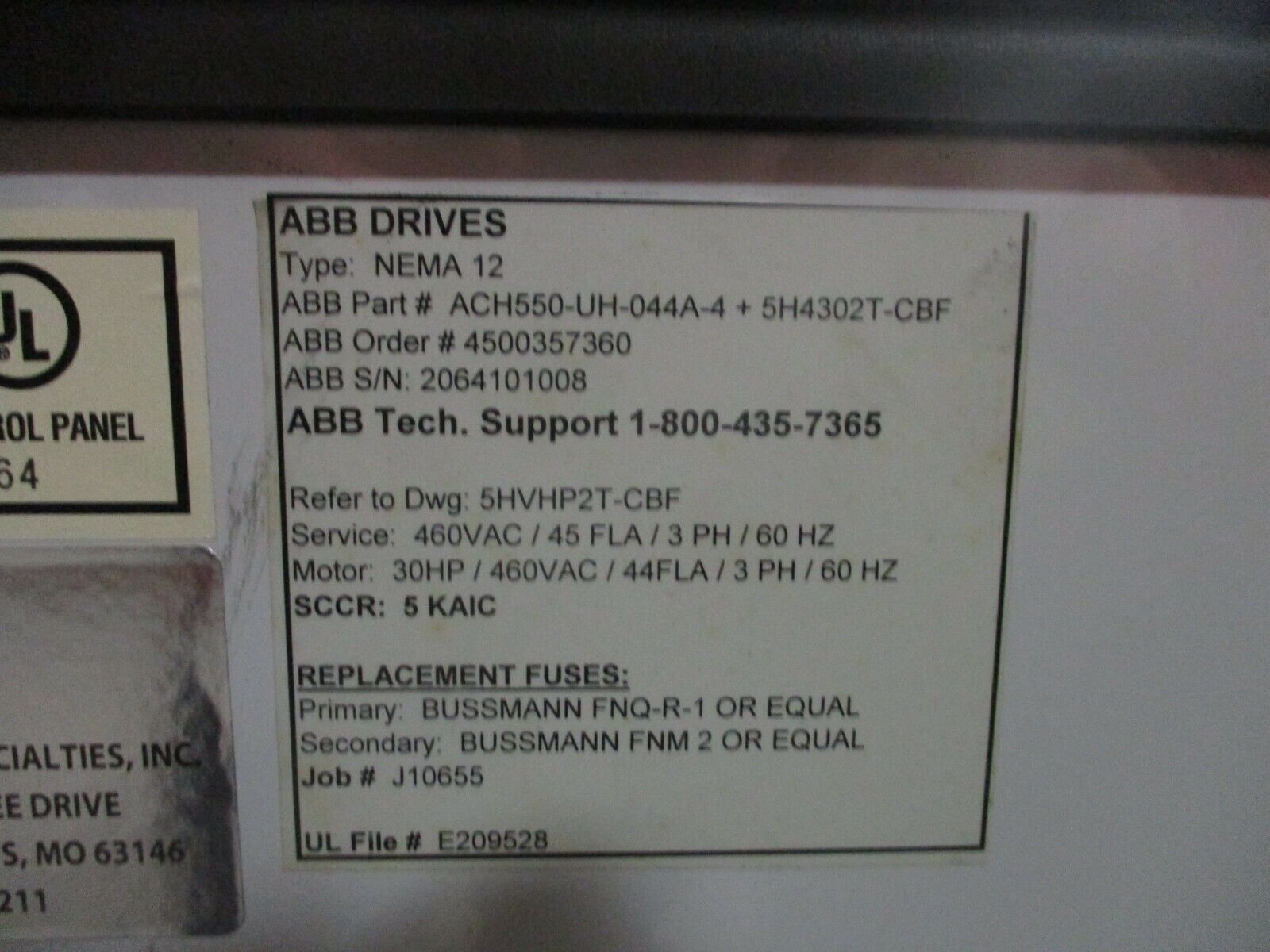 ABB ACH550 Nema 12 AC Drive ACH550-UH-044A-4+5H4302T-CBF 30HP 460V 44A Used