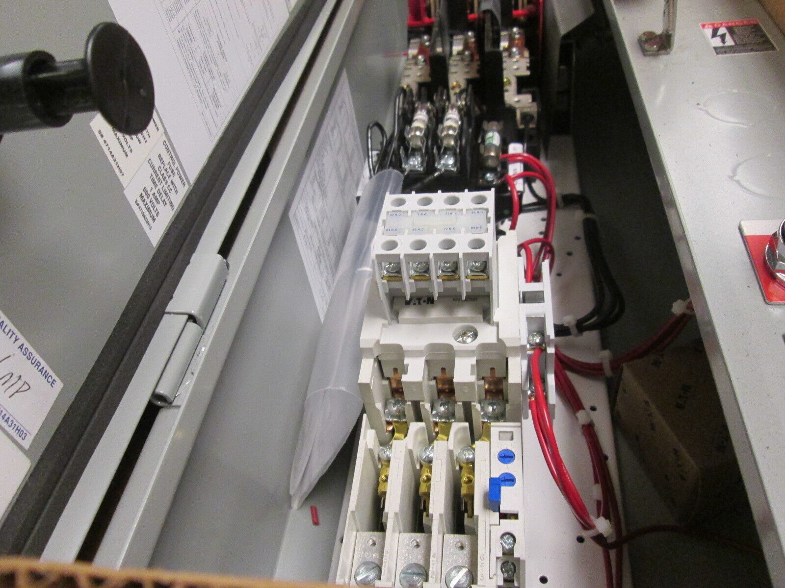 Eaton Size 0 Combination ECN1811SKA 24V Coil *Heaters May Vary* New Surplus