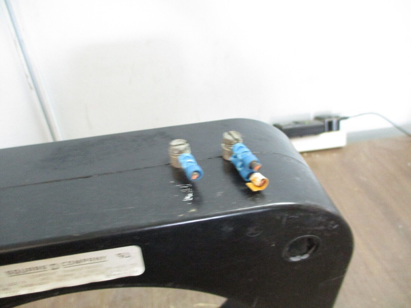 Square D Current Transformer 140R-601 Ratio 600:5A 600V 25-400Hz 10kV BIL Used