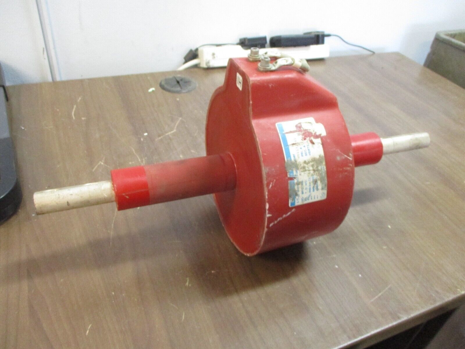BBC Current Transformer MCS-25 401572-K5 Ratio 200:5A 25-60Hz Used