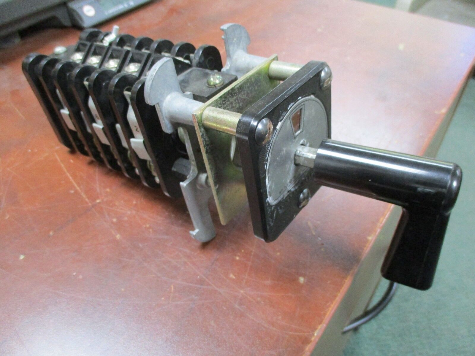 GE Rotary Switch 0257A9715 Used