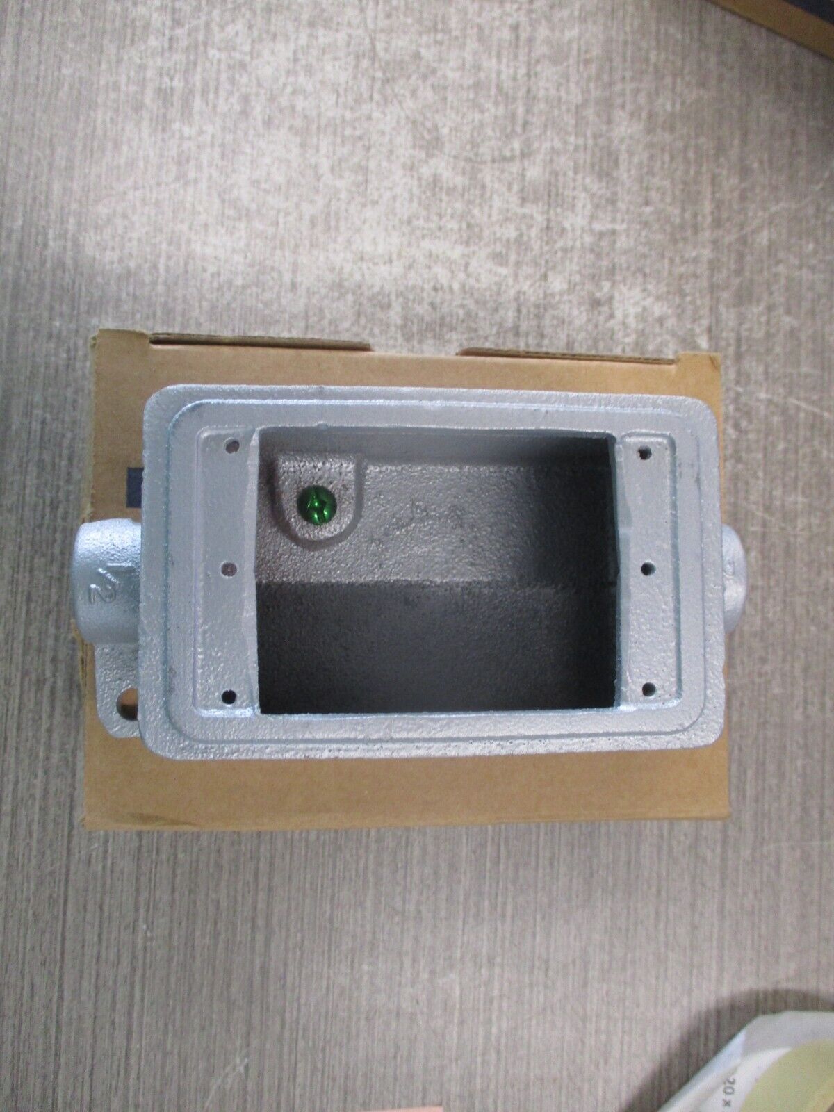 O-Z/Gedney Device Box OZG FSC150 1/2" Cast Iron Gray New Surplus